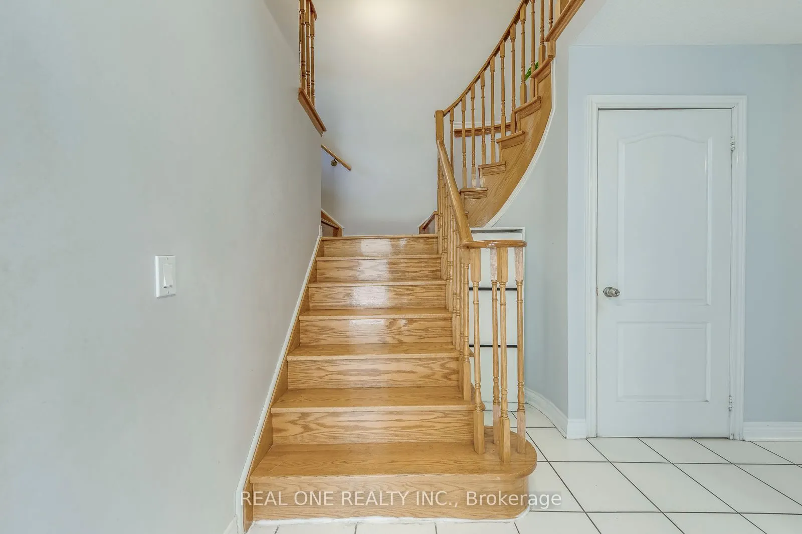 826 Winterton Way