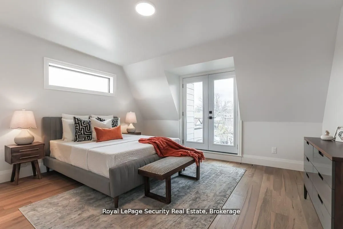 604 Ridelle Avenue, #Main and Upper