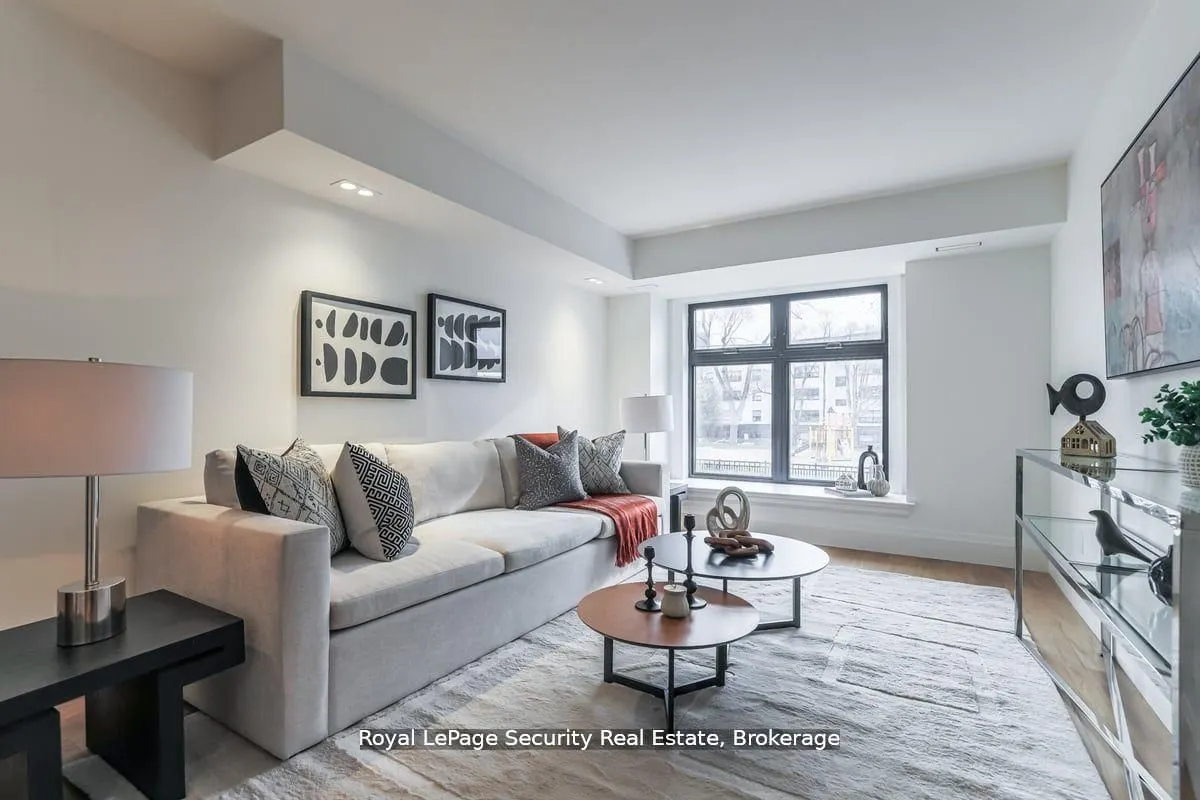 604 Ridelle Avenue, #Main and Upper