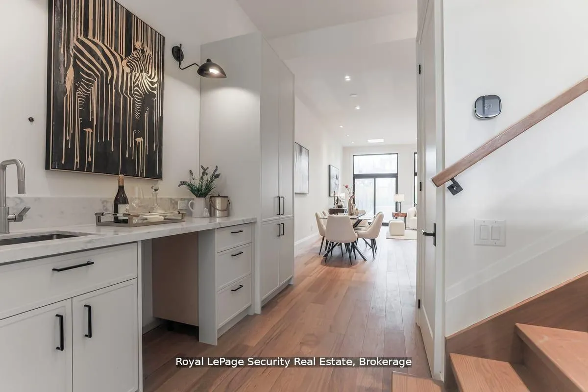 604 Ridelle Avenue, #Main and Upper