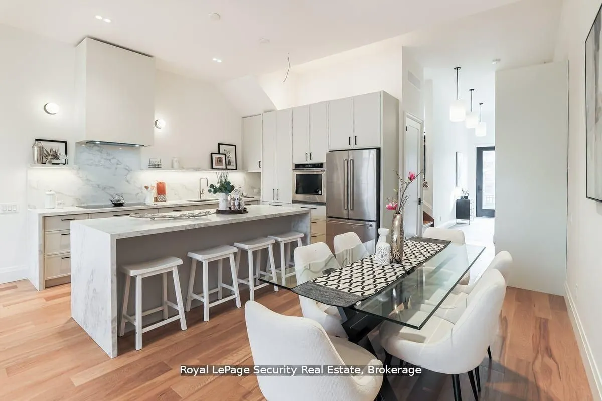 604 Ridelle Avenue, #Main and Upper