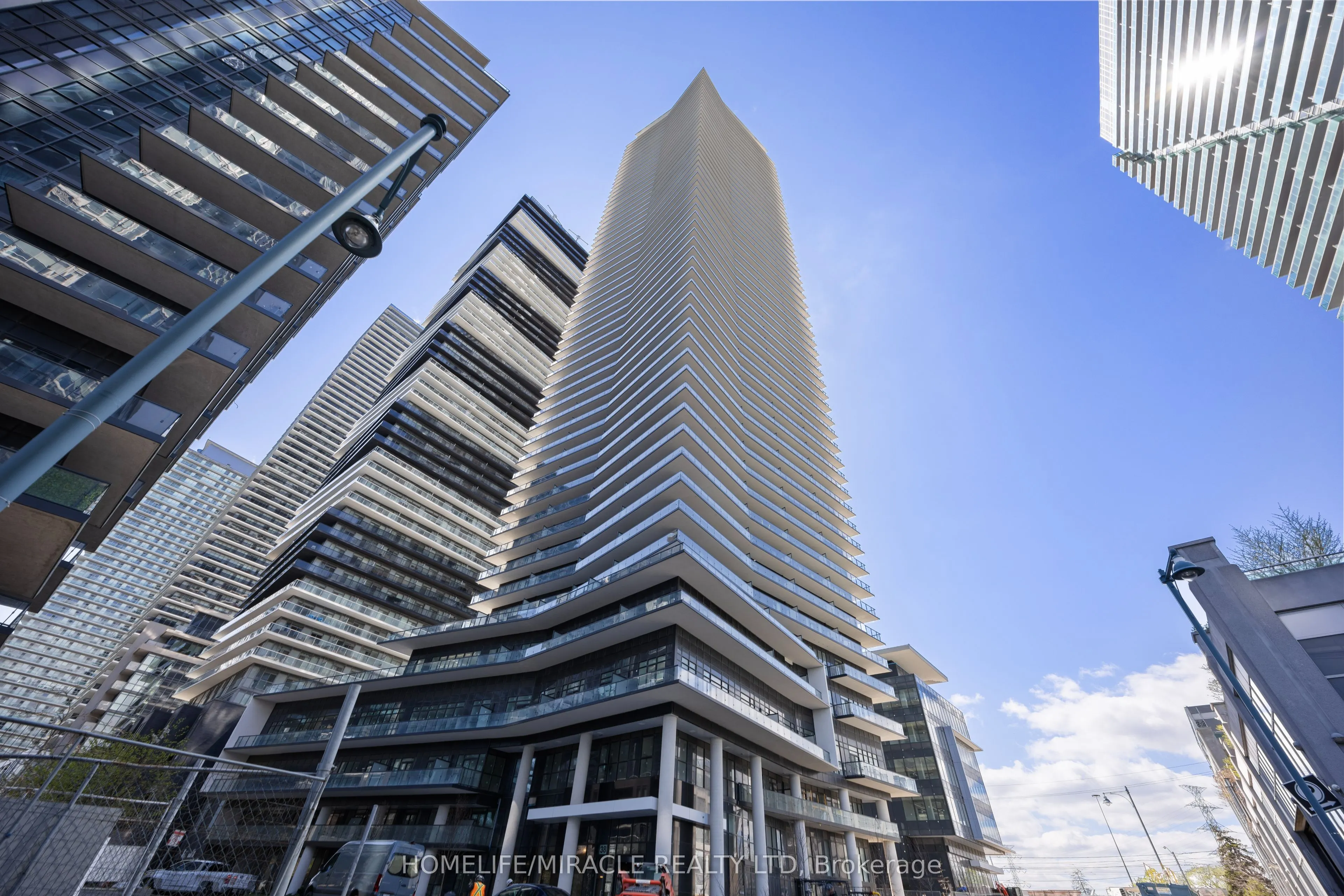 38 Annie Craig Drive, #607
