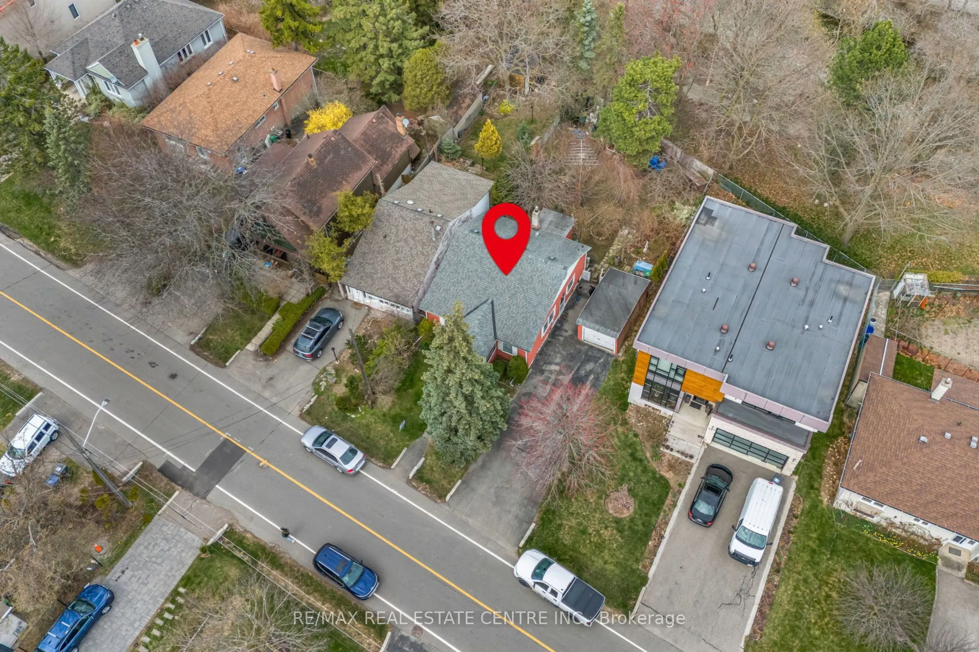 945 Beechwood Avenue