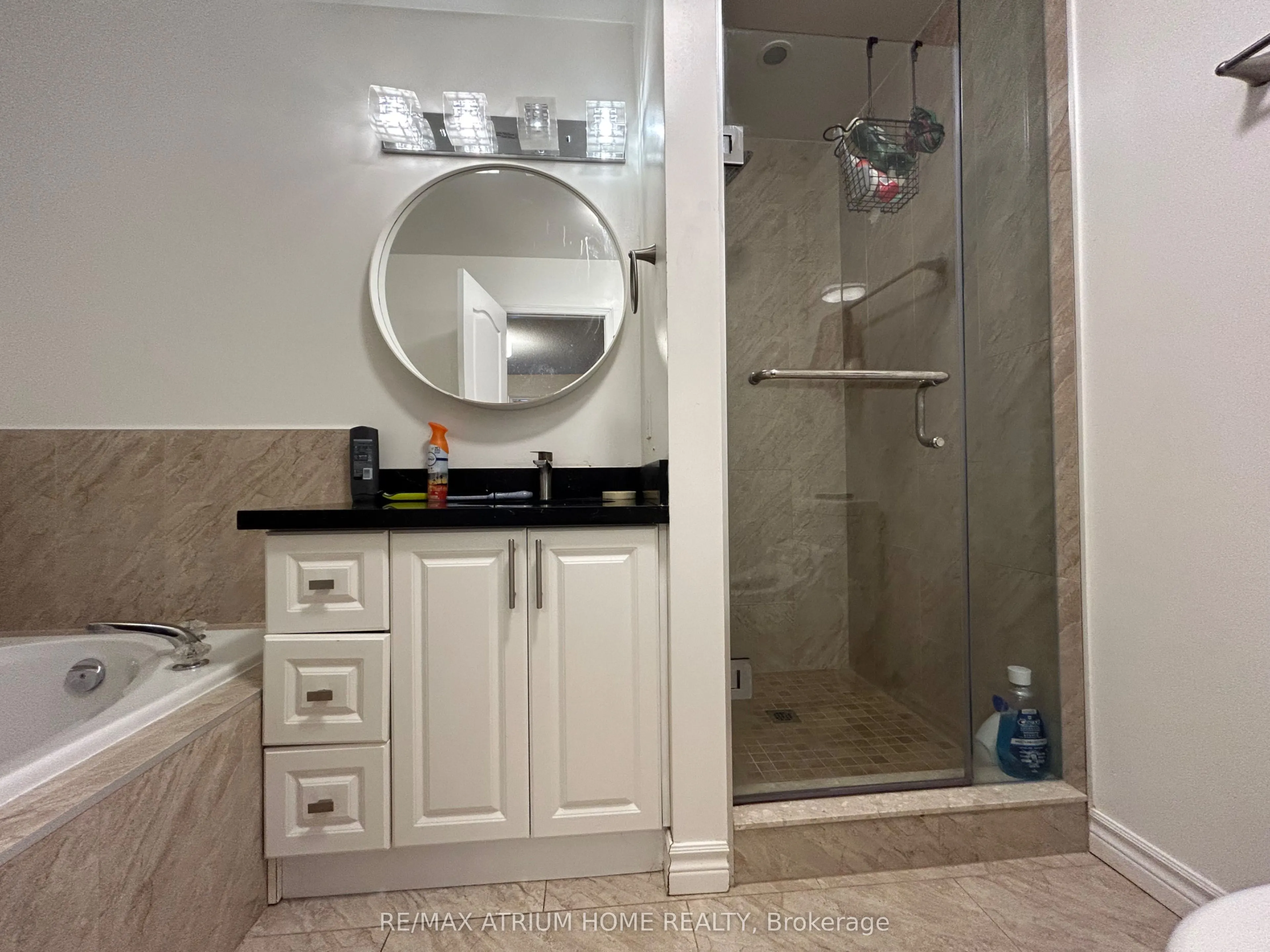 3077 Hawktail Crescent