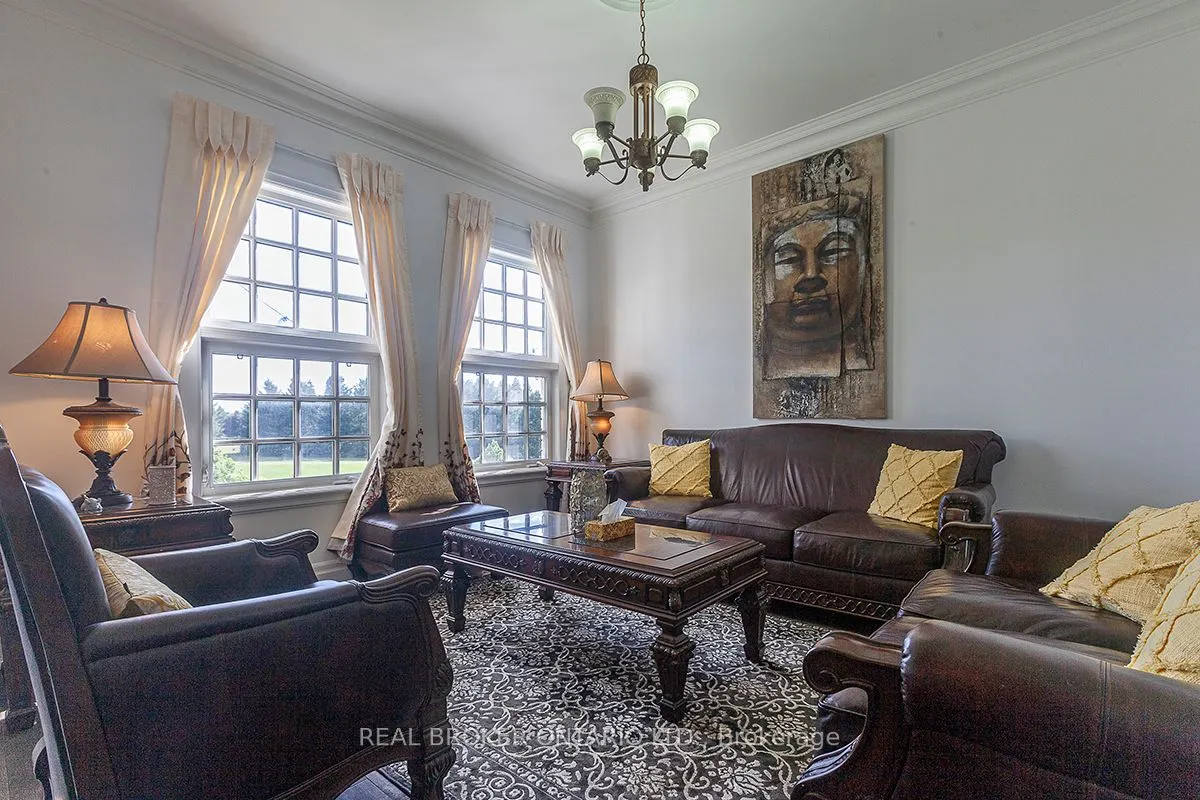 10 Costner Place