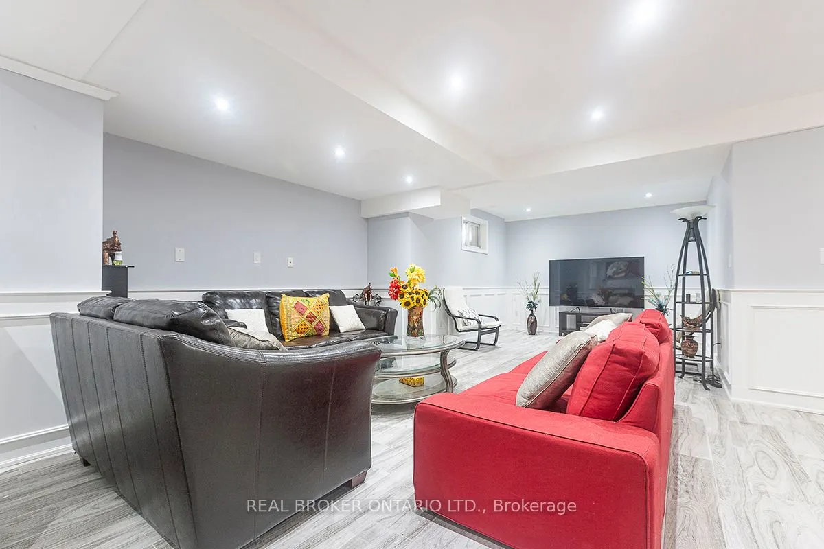 10 Costner Place