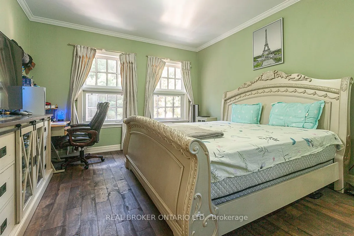 10 Costner Place