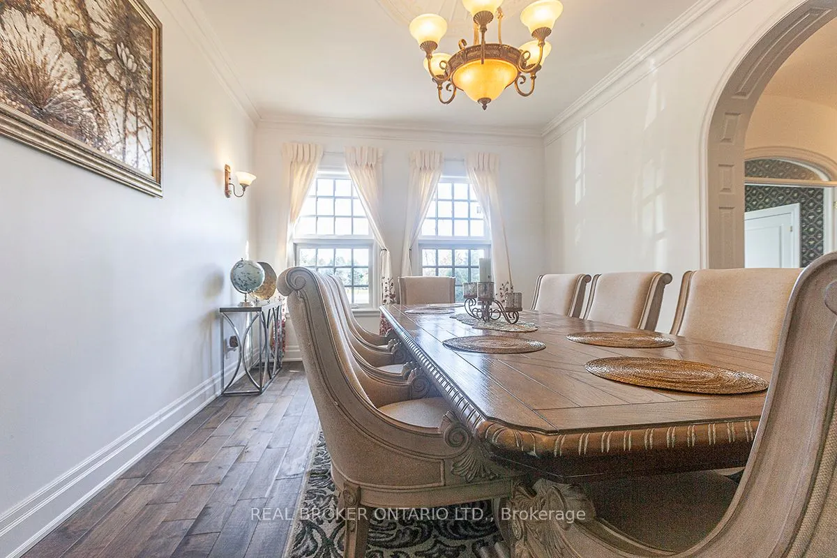 10 Costner Place