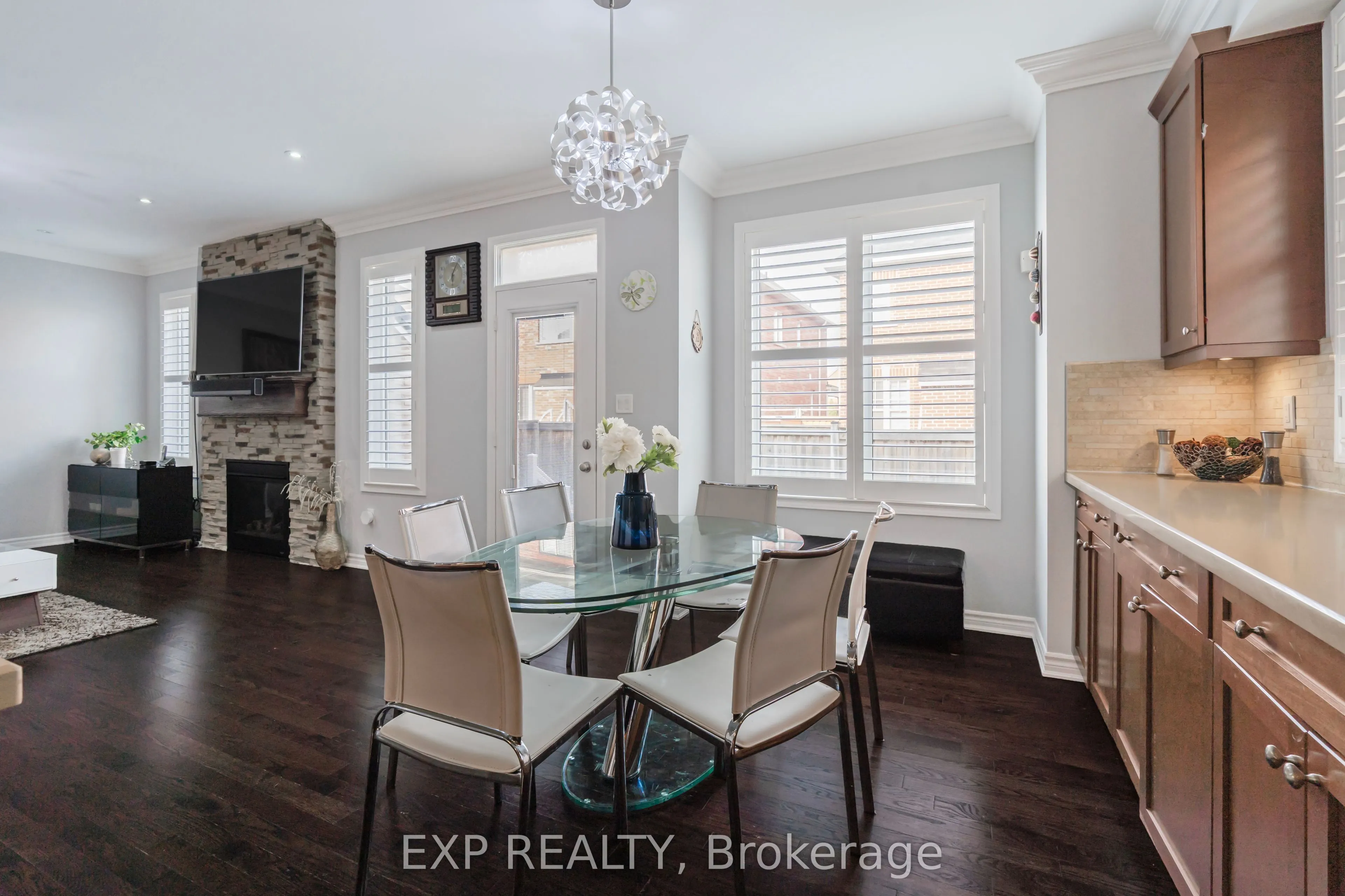 495 Blinco Terrace