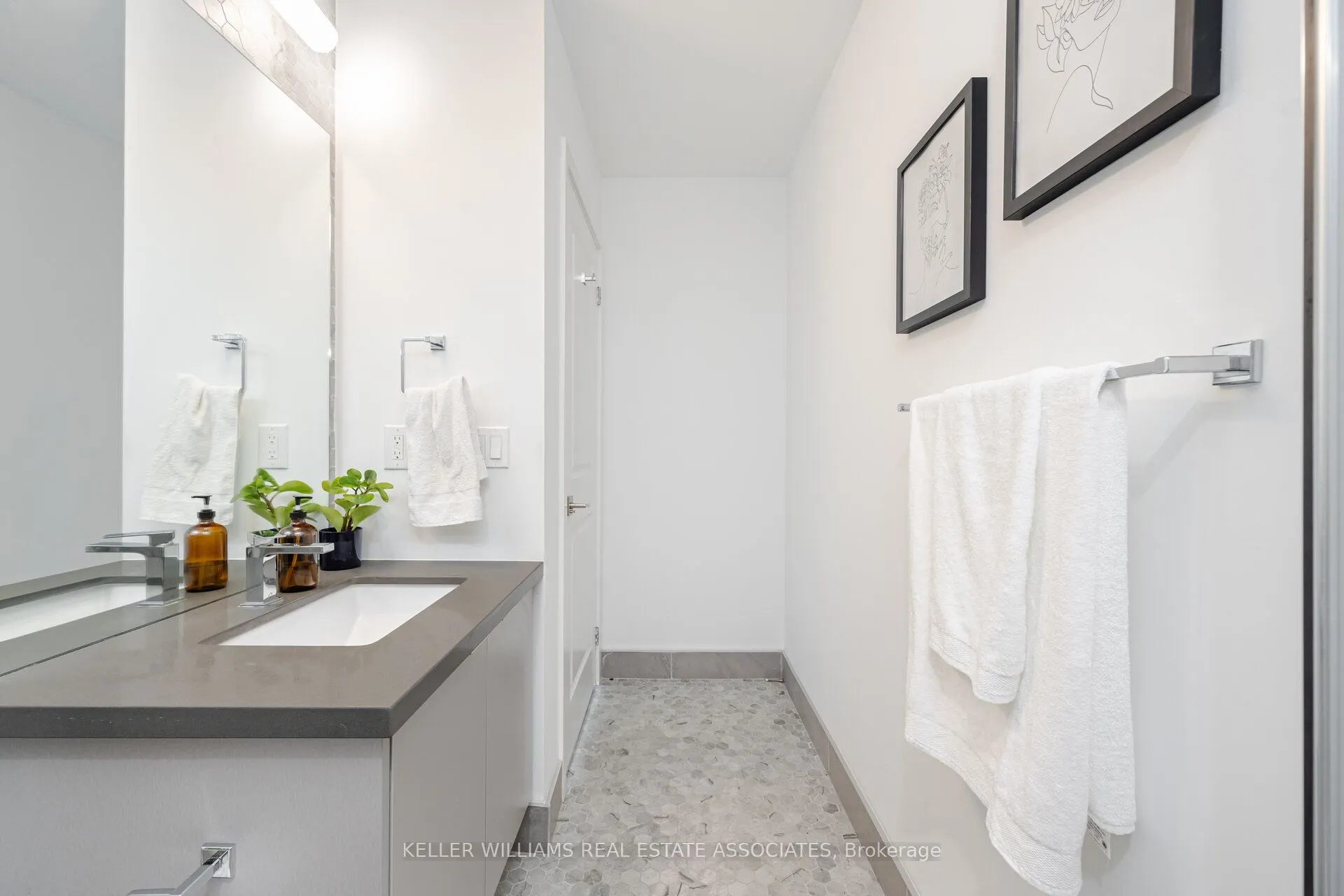 297 Oak Walk Drive, #2003