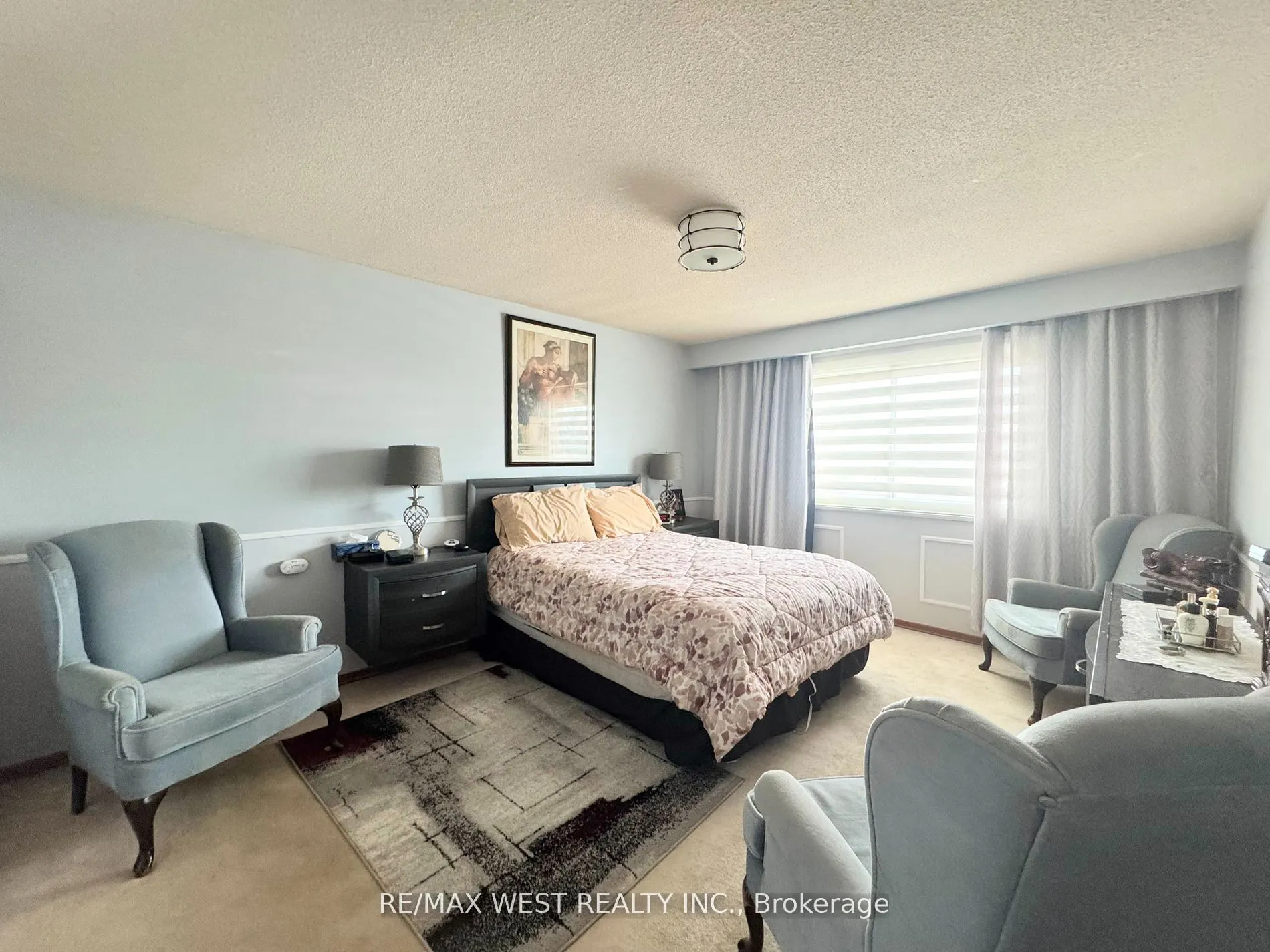 425 Hansen Road N