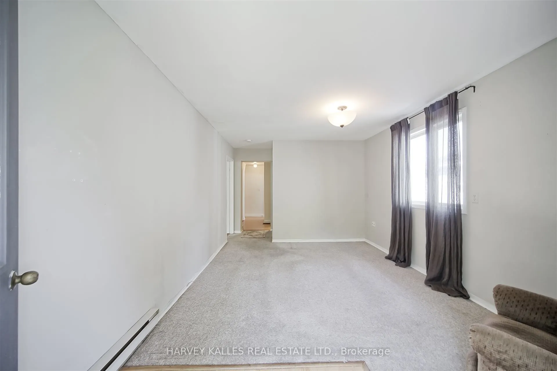 247 Jennings Crescent