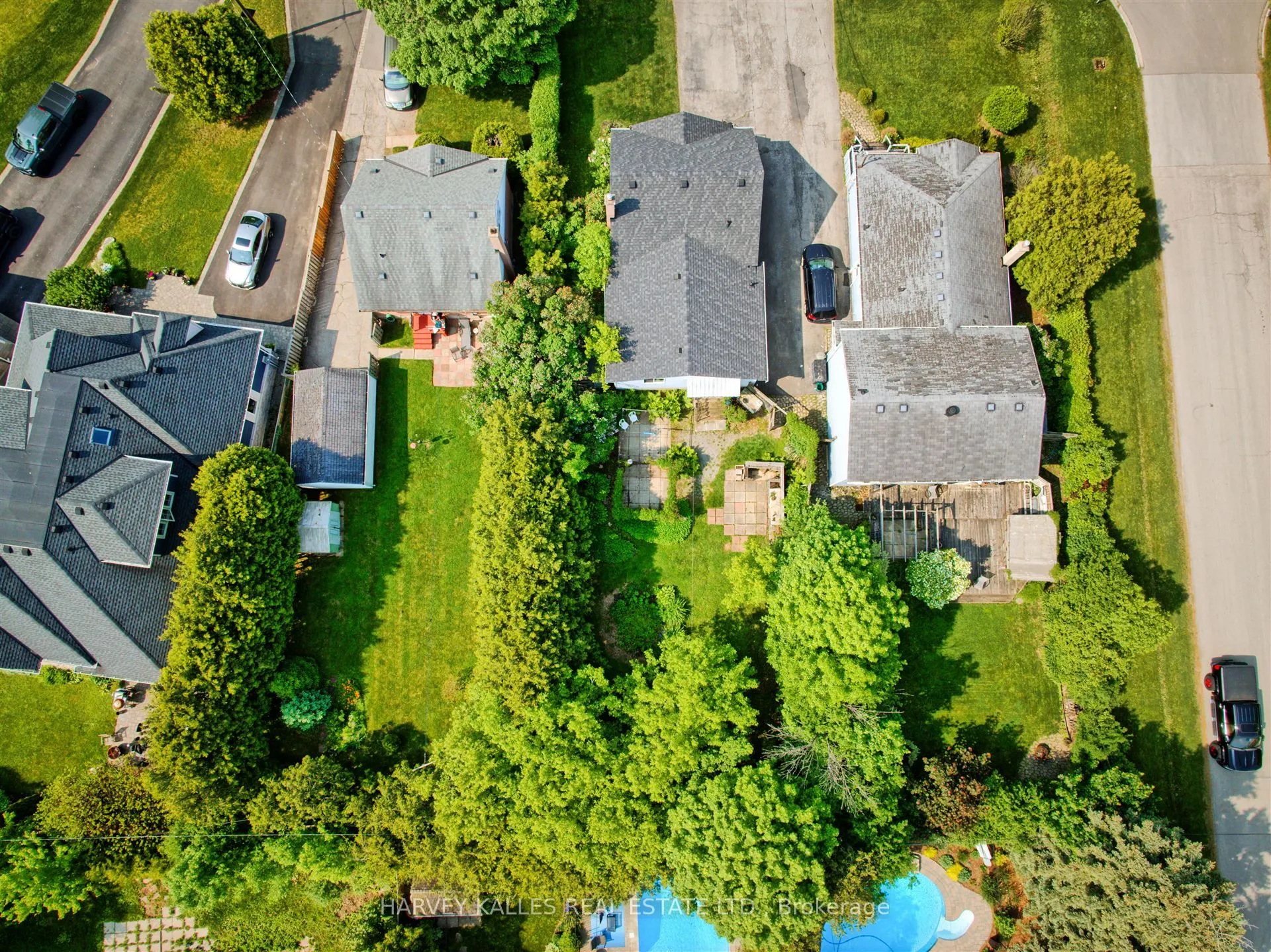 247 Jennings Crescent