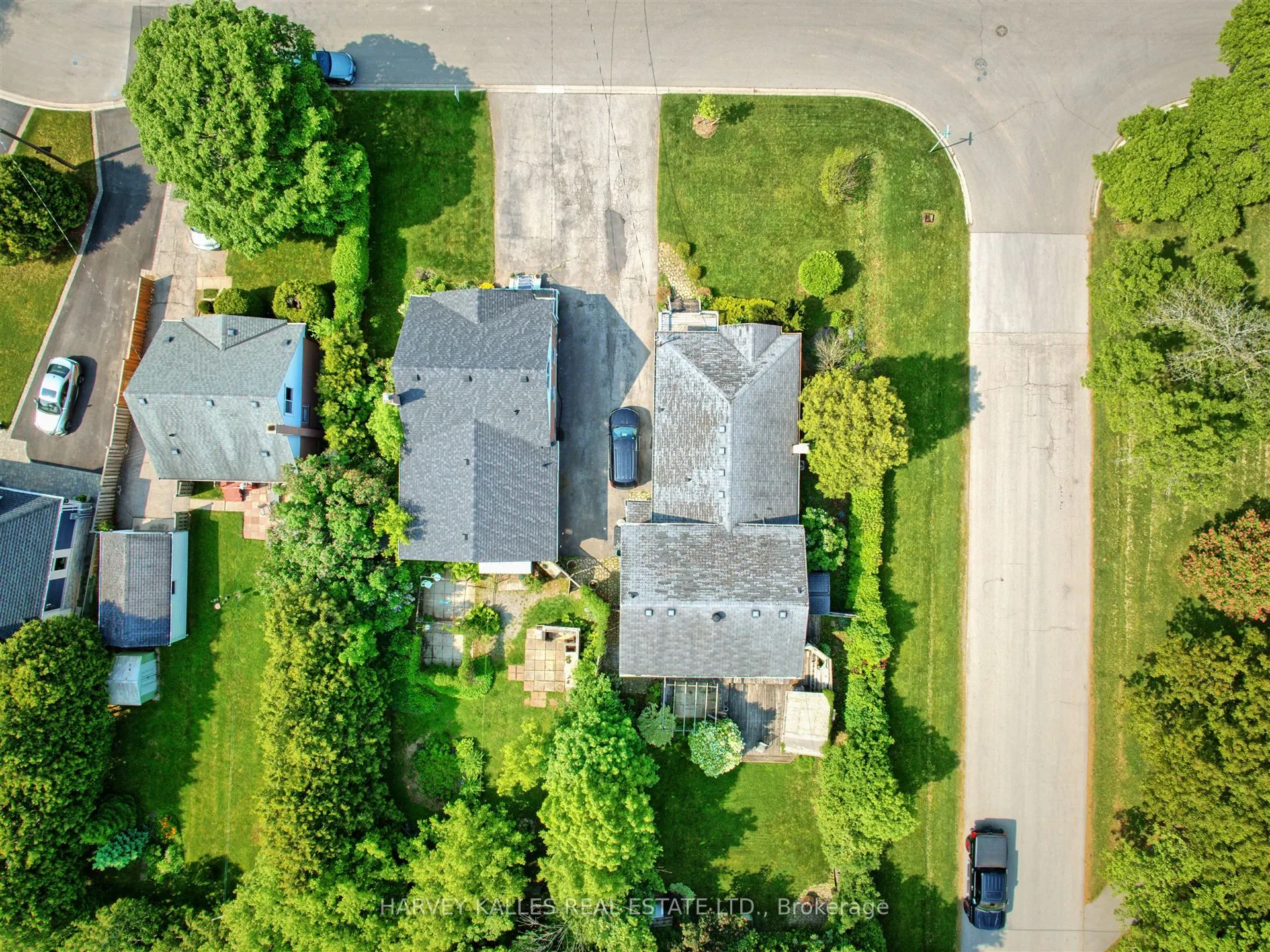 247 Jennings Crescent