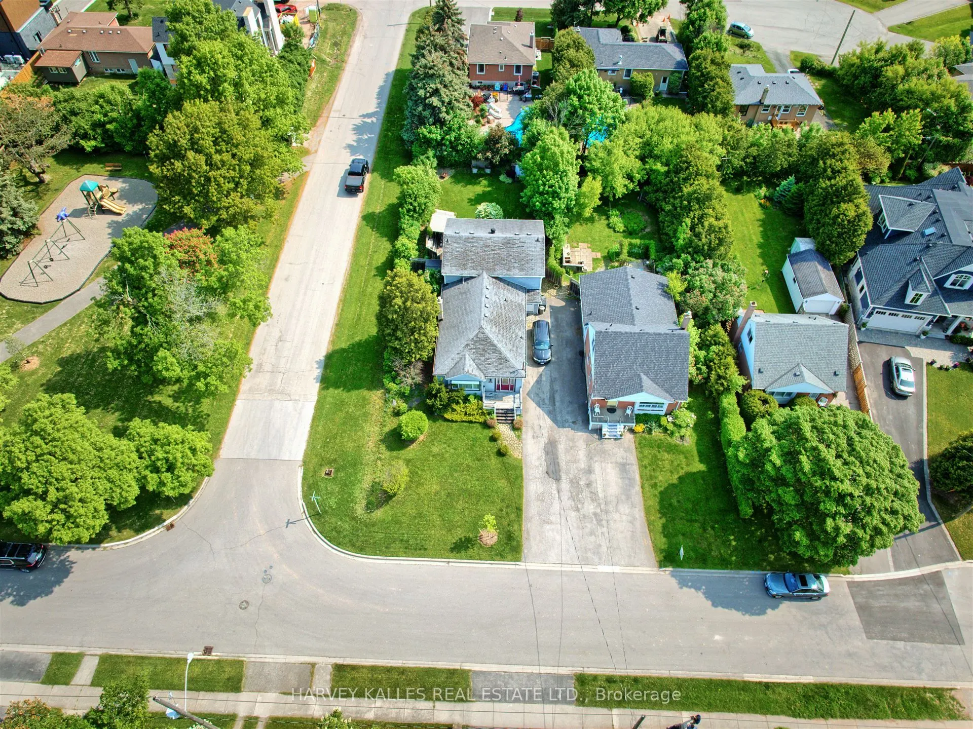 247 Jennings Crescent