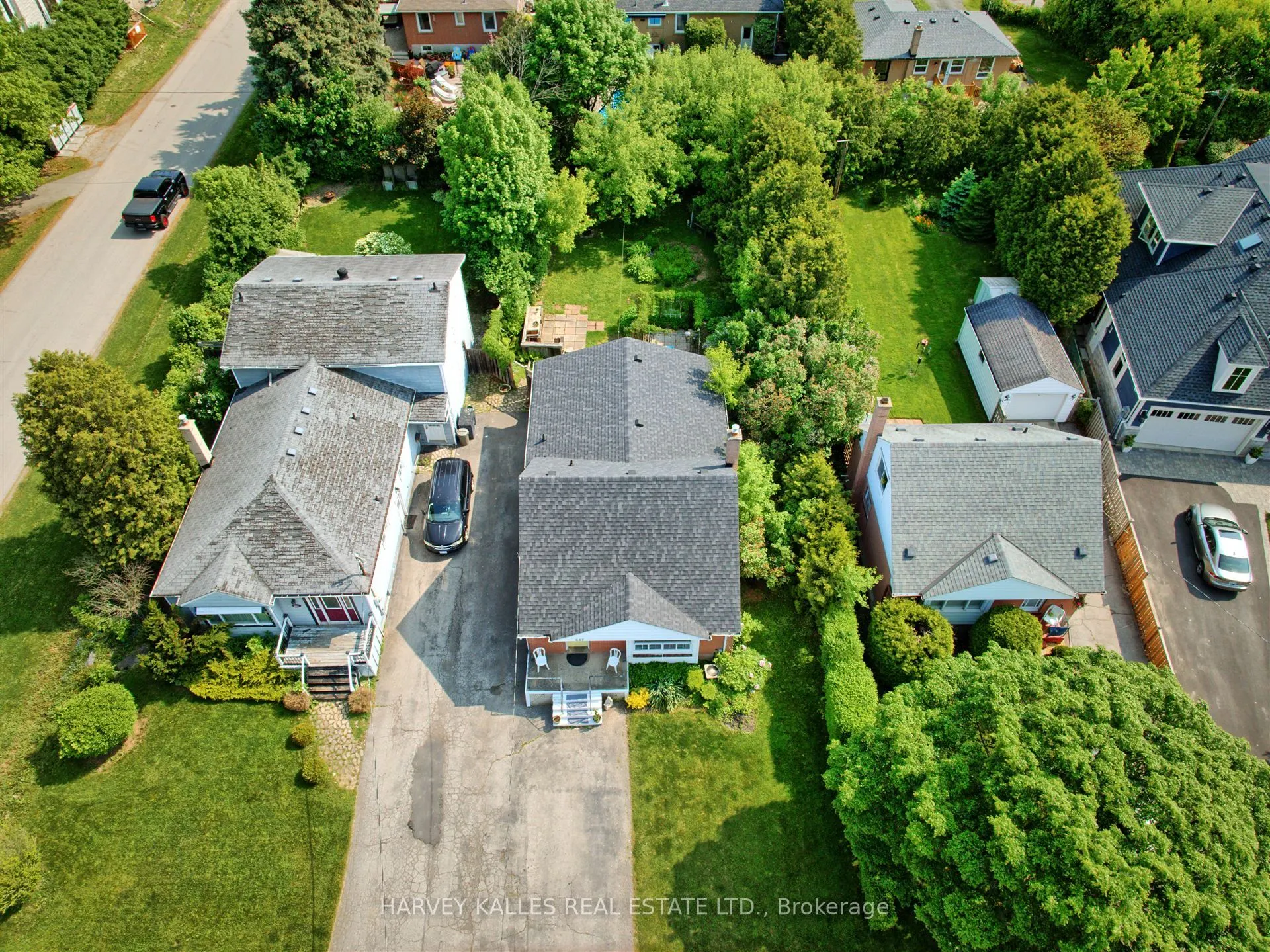 247 Jennings Crescent