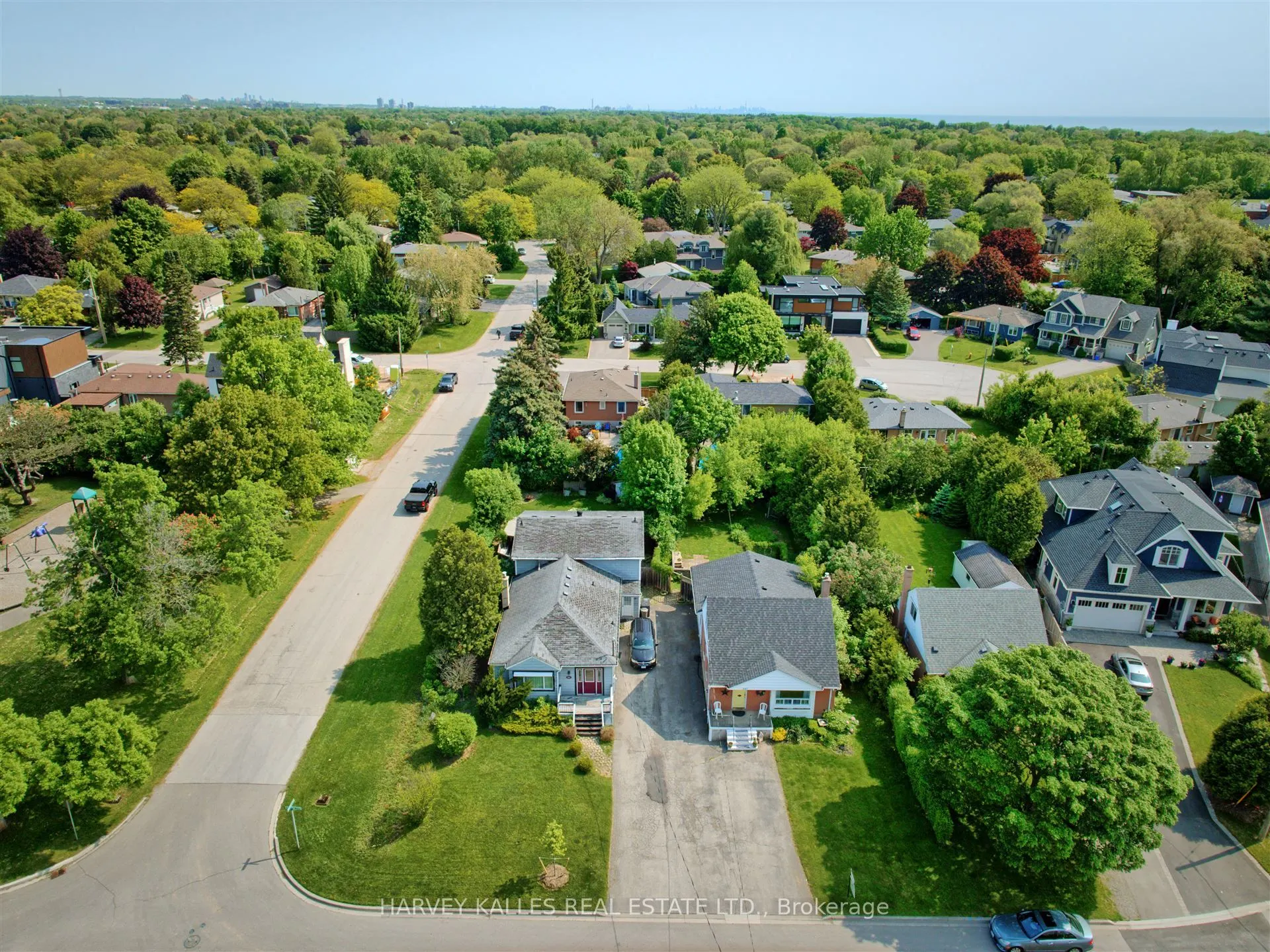 247 Jennings Crescent