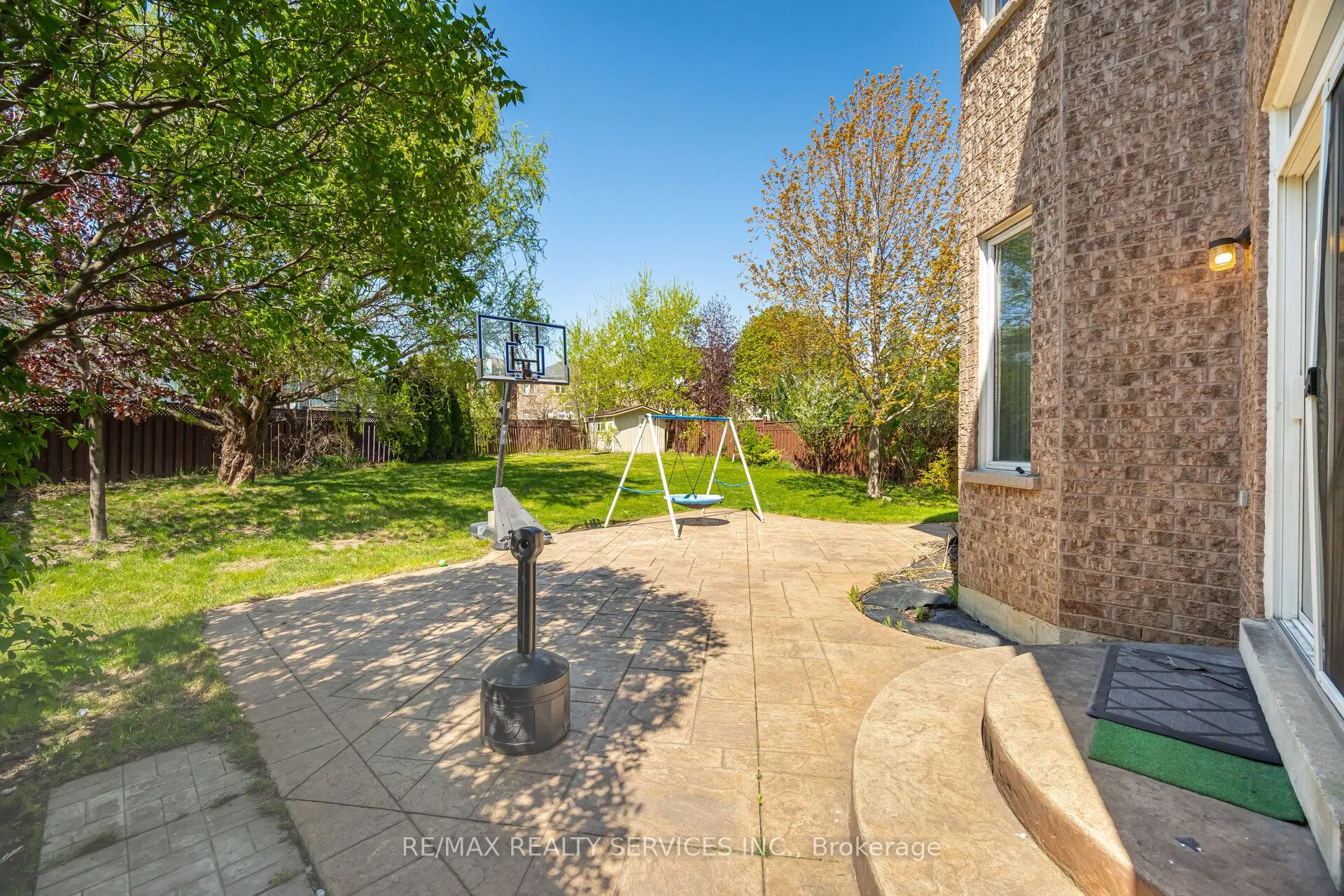 69 Harbourtown Crescent