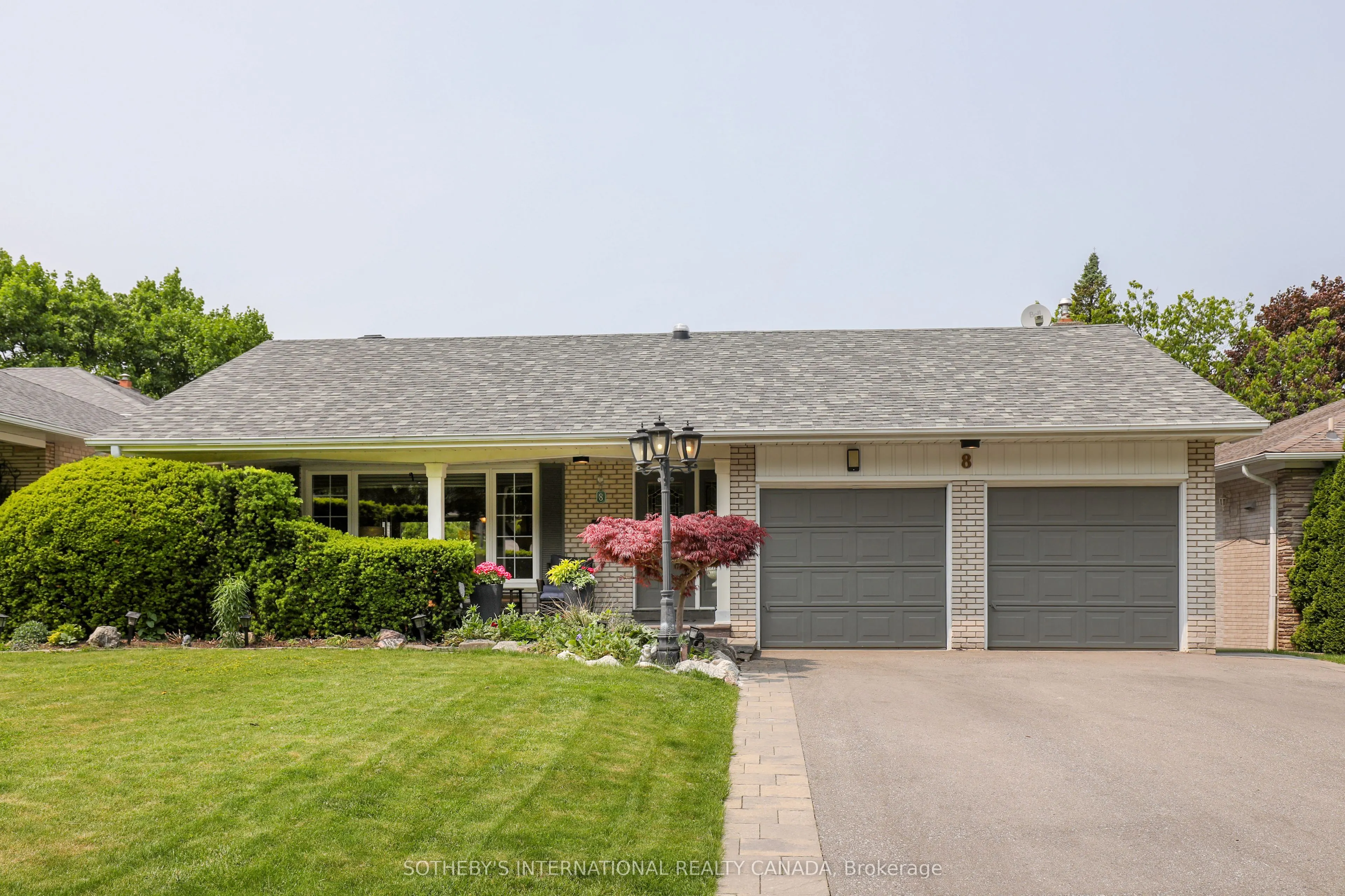 8 Hunting Ridge