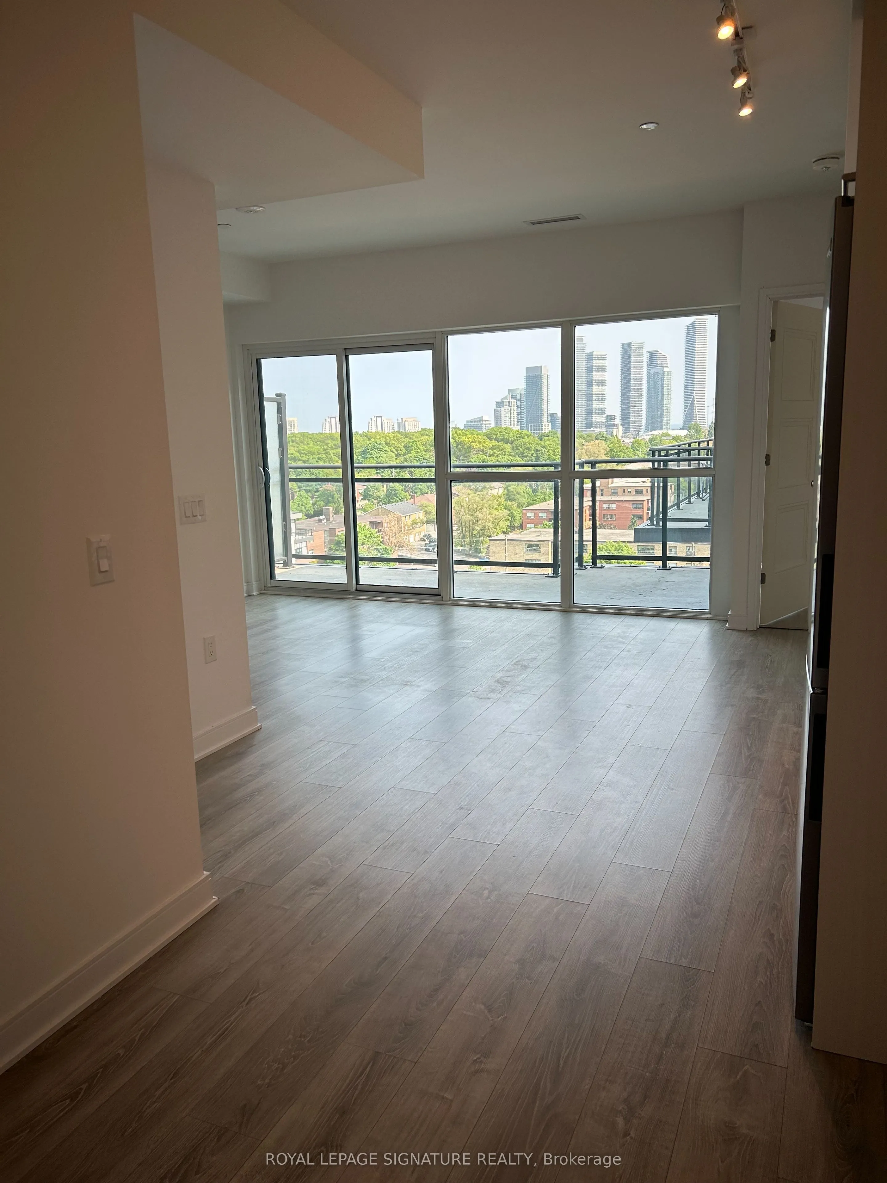 25 Neighbourhood Lane #1012