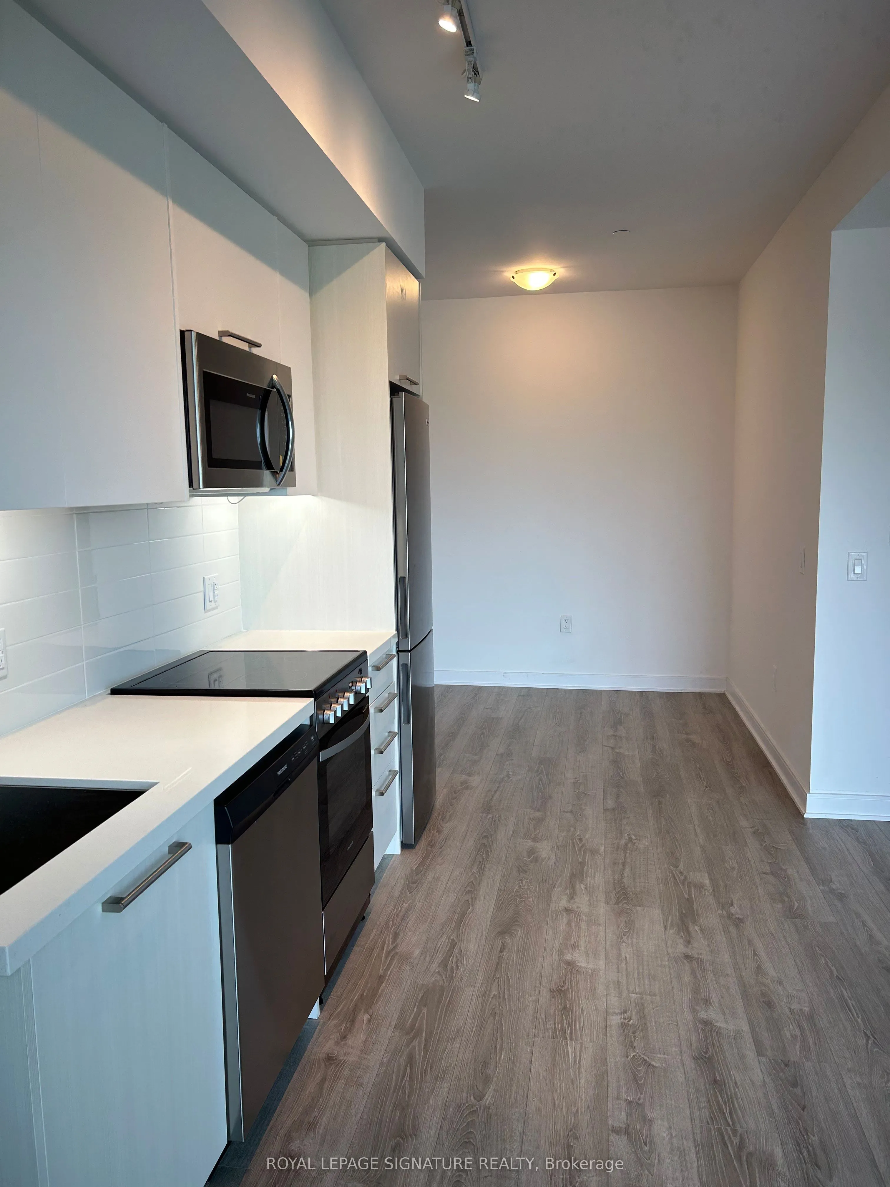 25 Neighbourhood Lane #1012