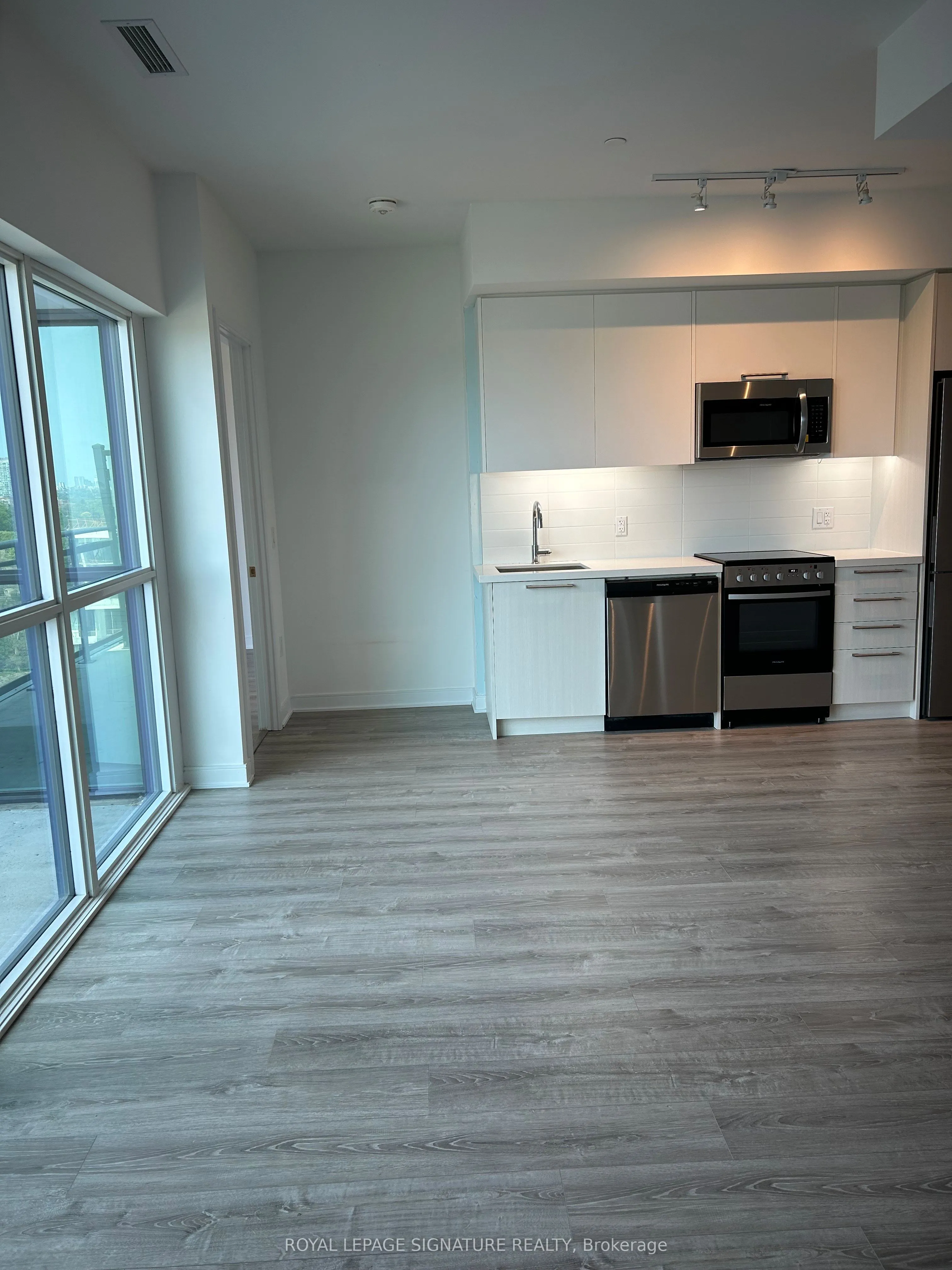 25 Neighbourhood Lane #1012