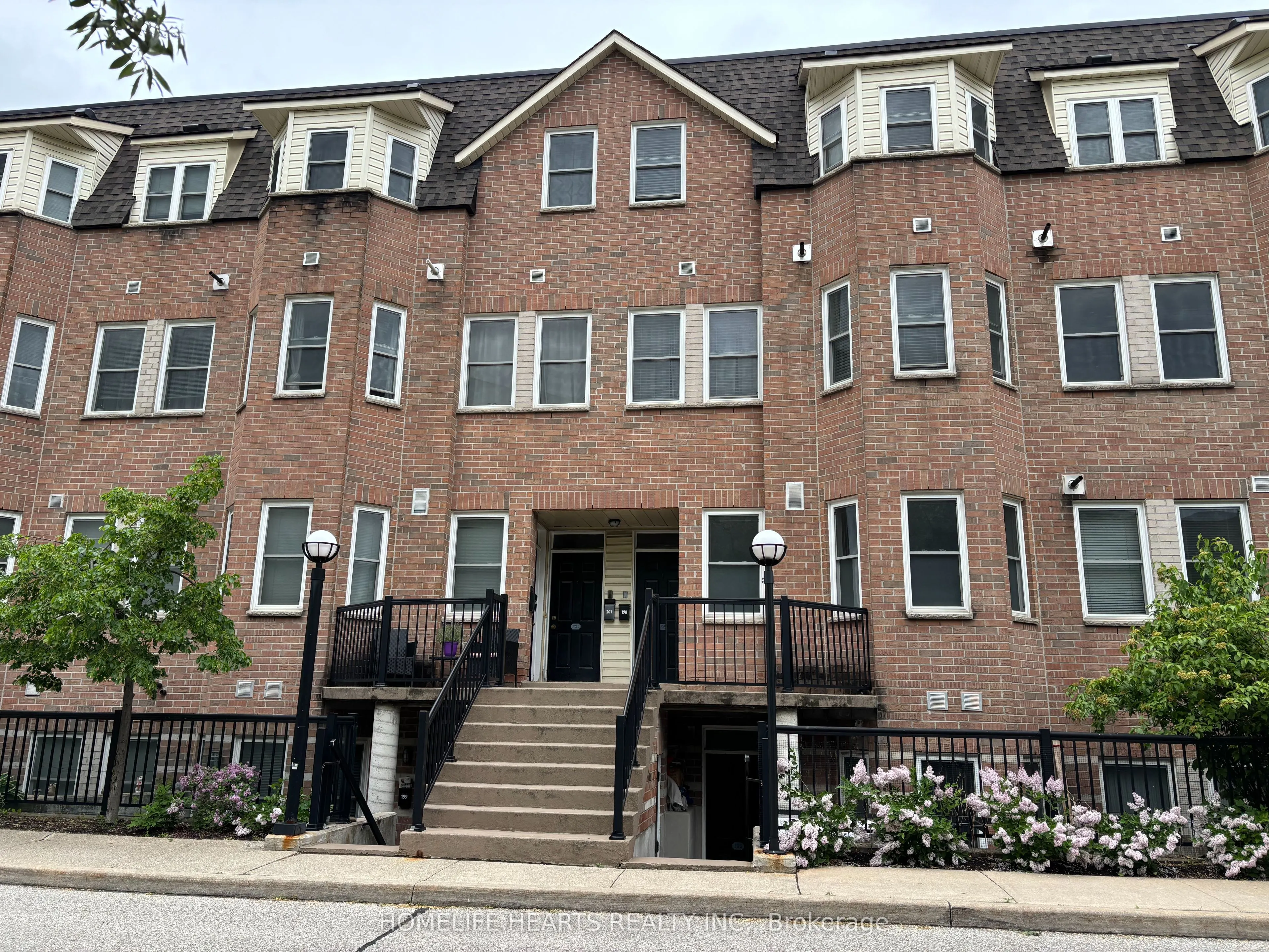 760 Lawrence Avenue W, #197