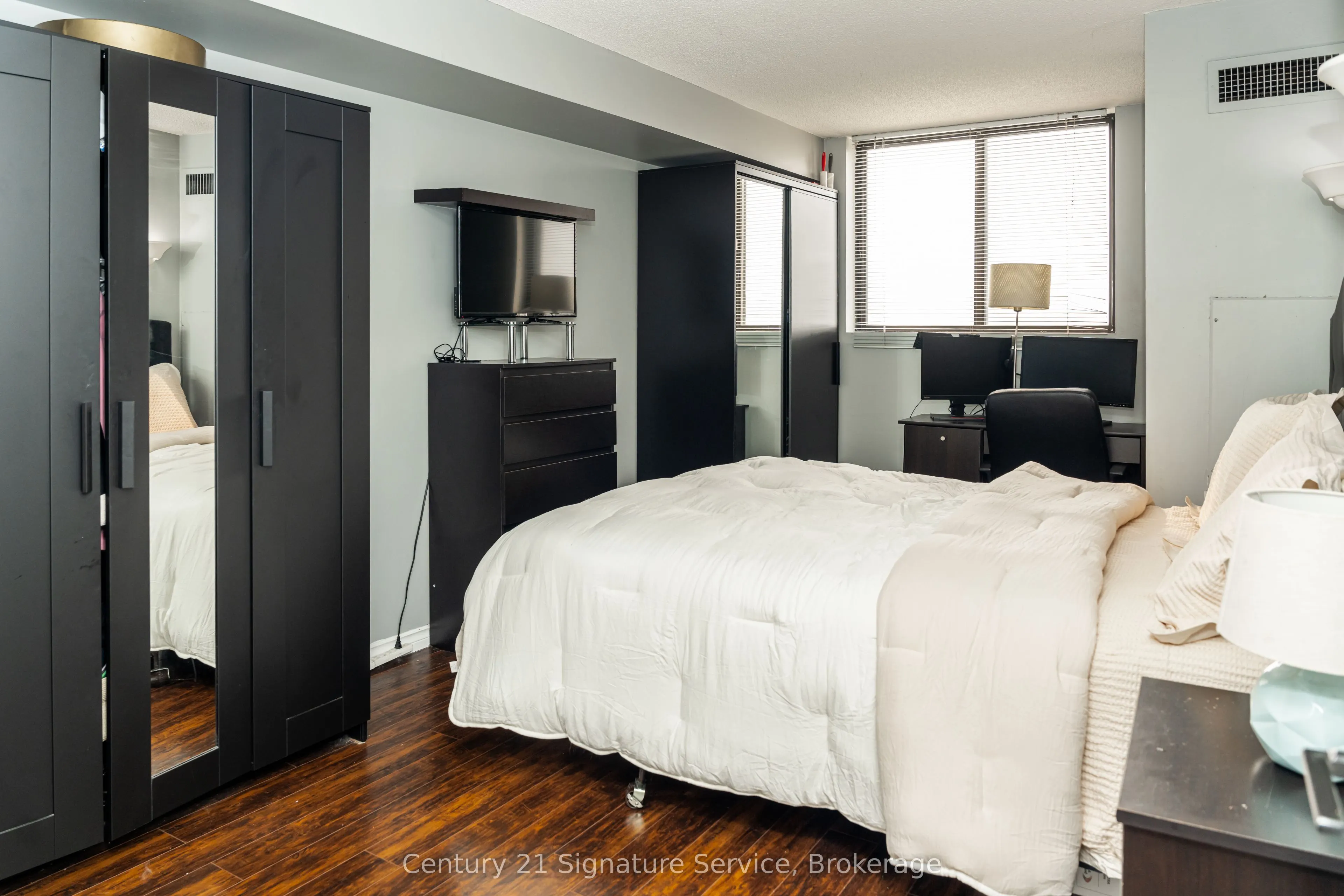25 Agnes Street, #504