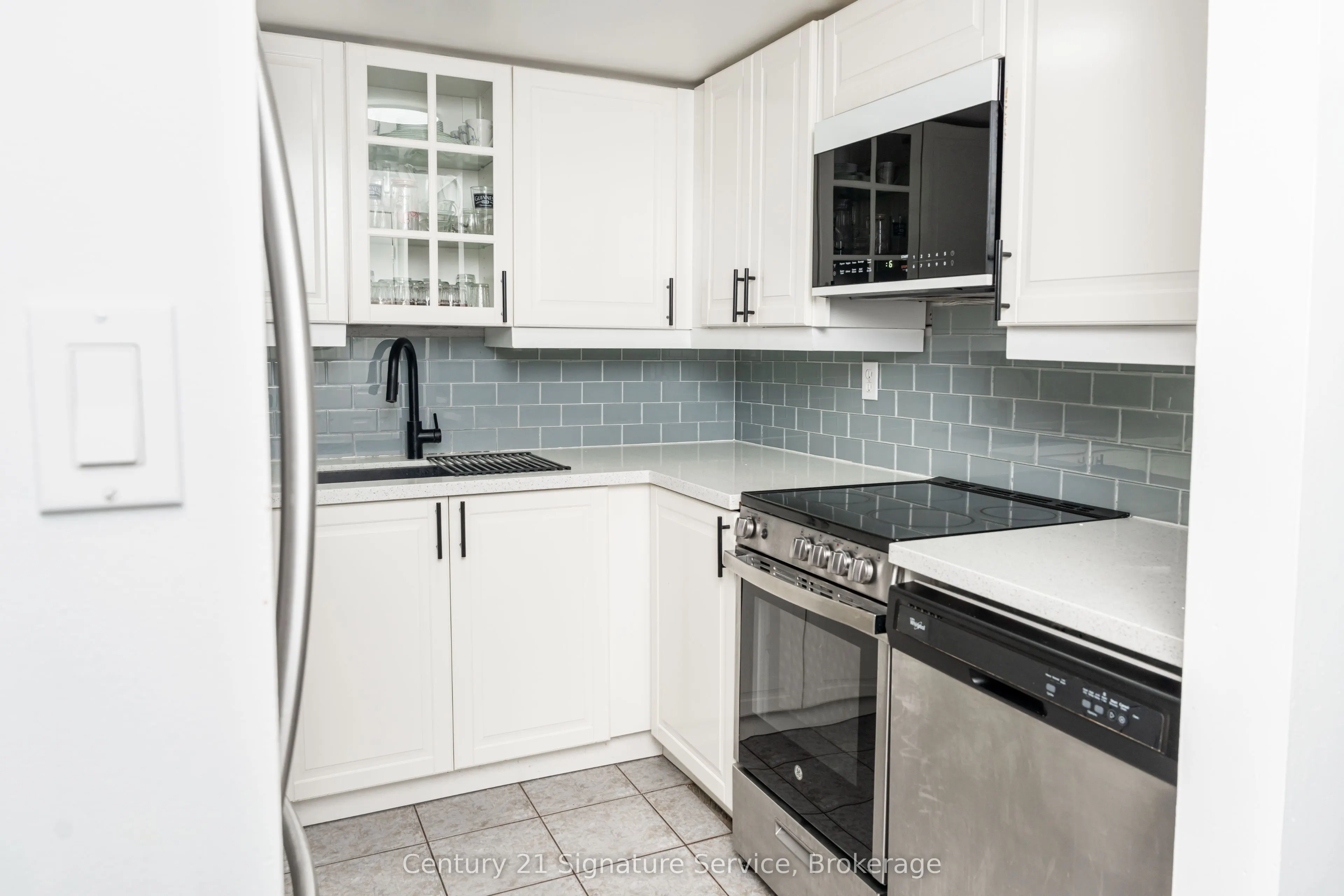 25 Agnes Street, #504