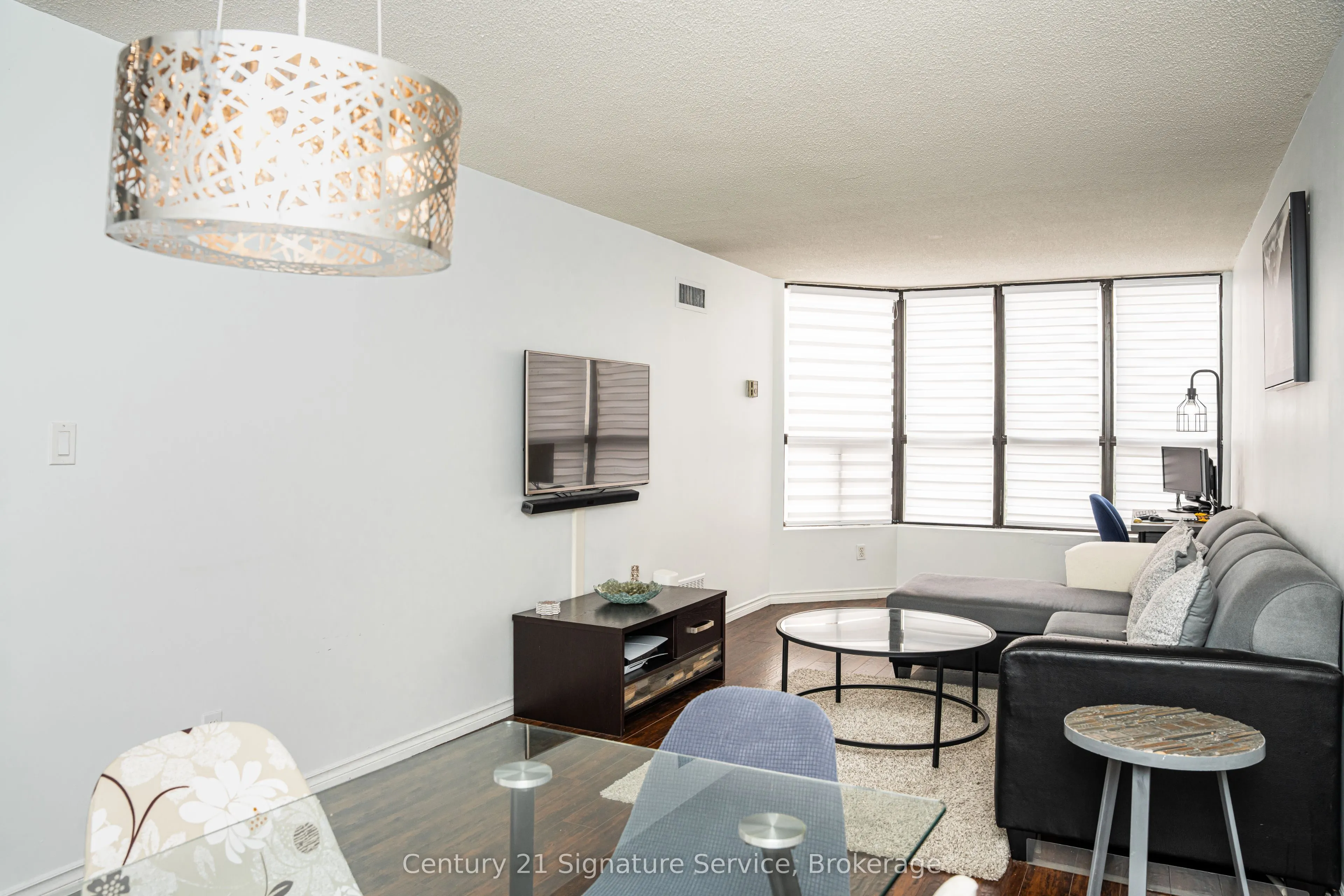25 Agnes Street, #504