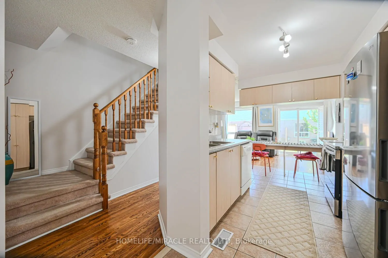 5255 Guildwood Way N, #30