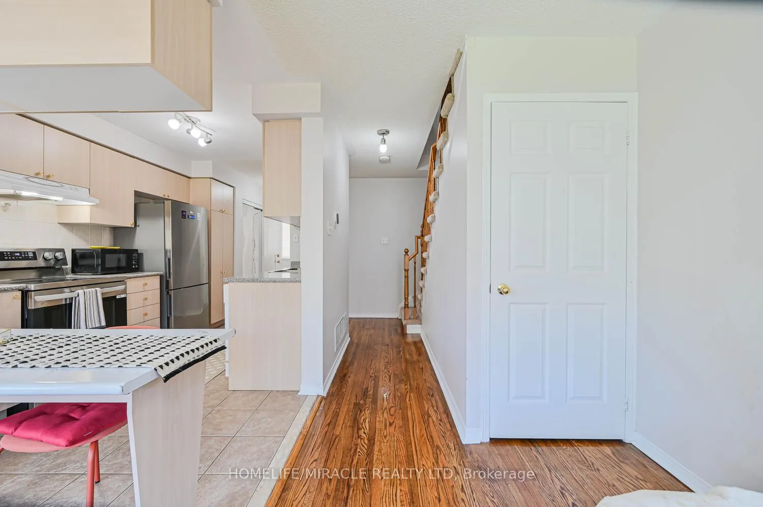 5255 Guildwood Way N, #30