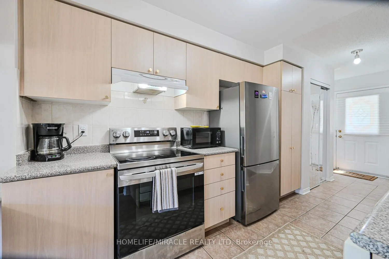 5255 Guildwood Way N, #30