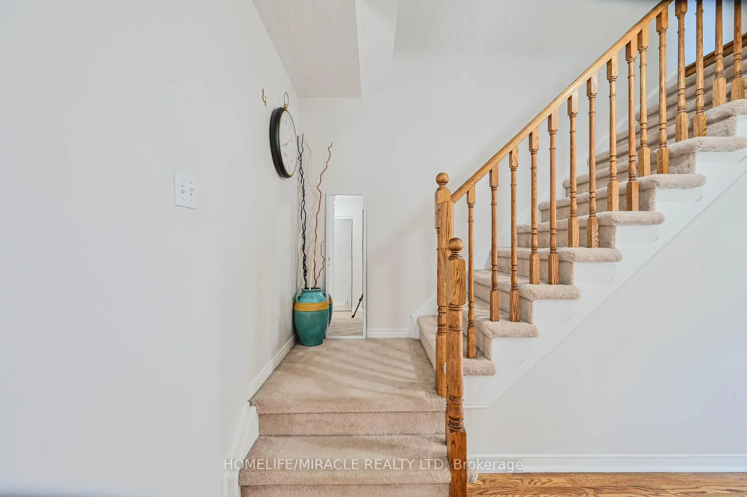 5255 Guildwood Way N, #30