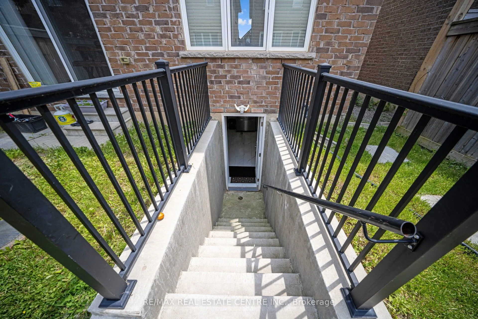 343 Emmett Landing