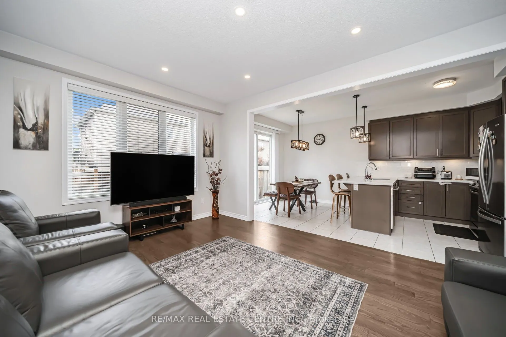 343 Emmett Landing