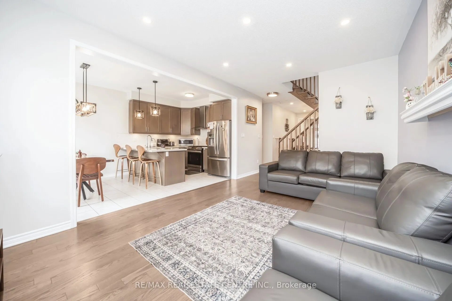 343 Emmett Landing