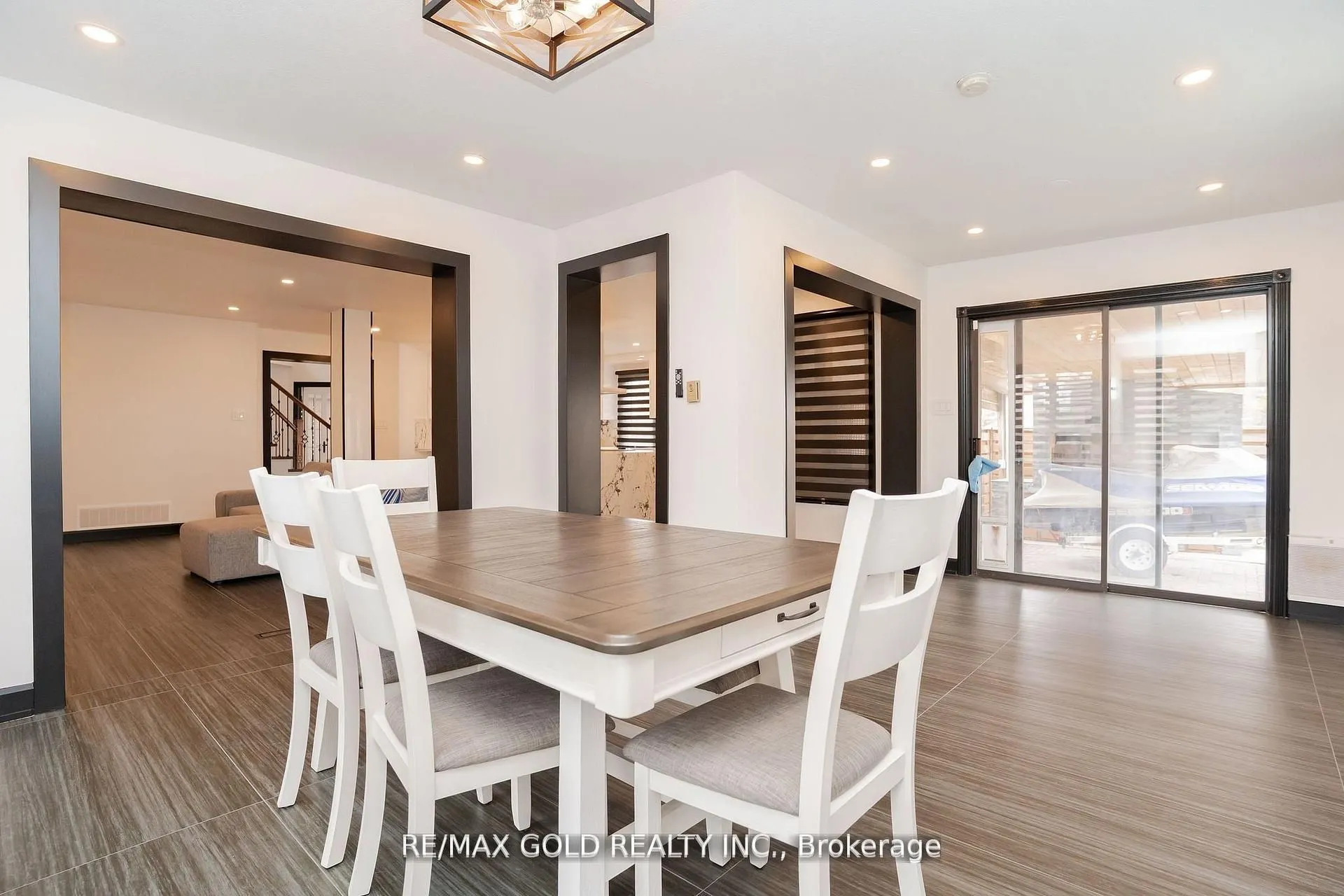 36 St Michaels Crescent