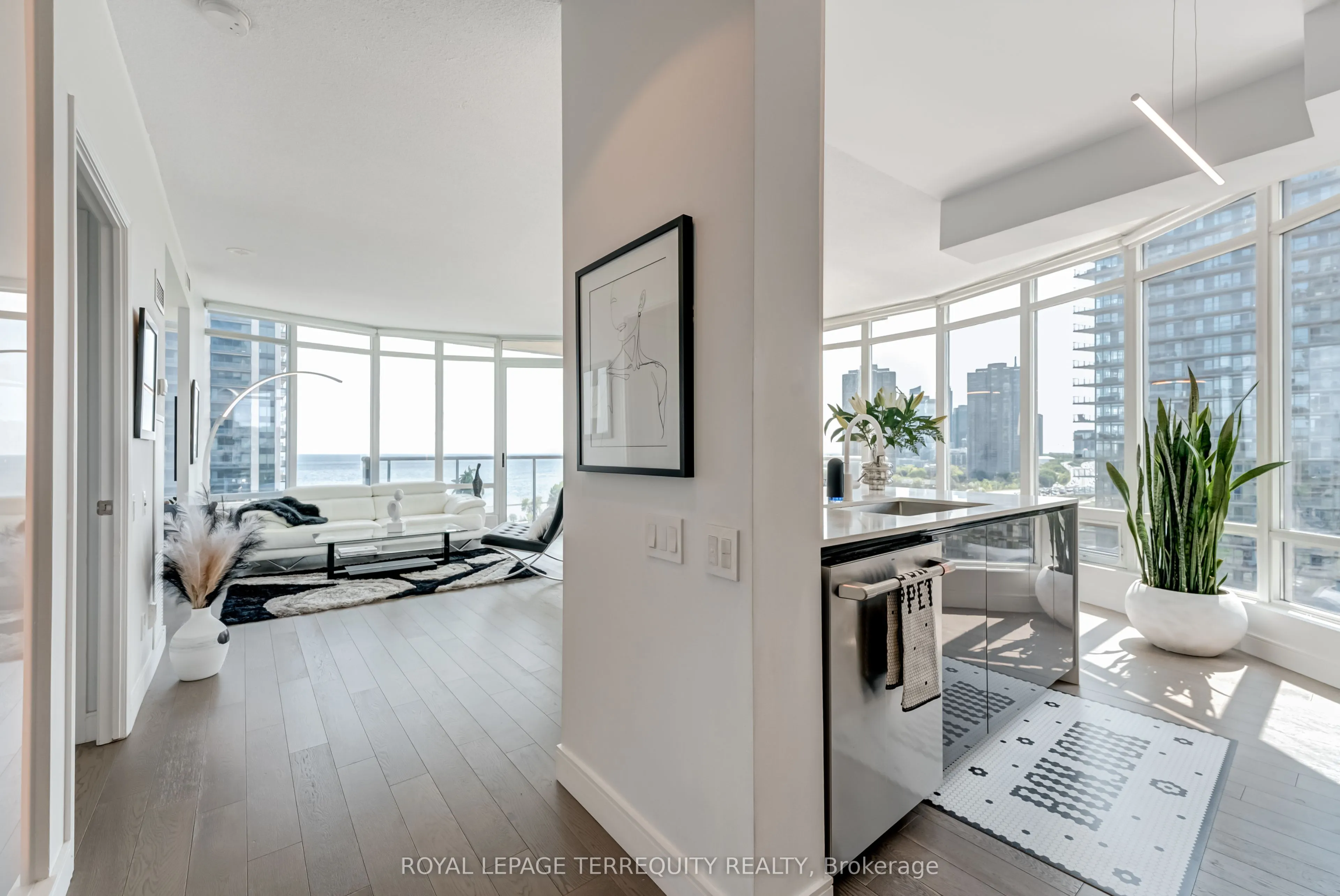 15 Windermere Avenue, #1210