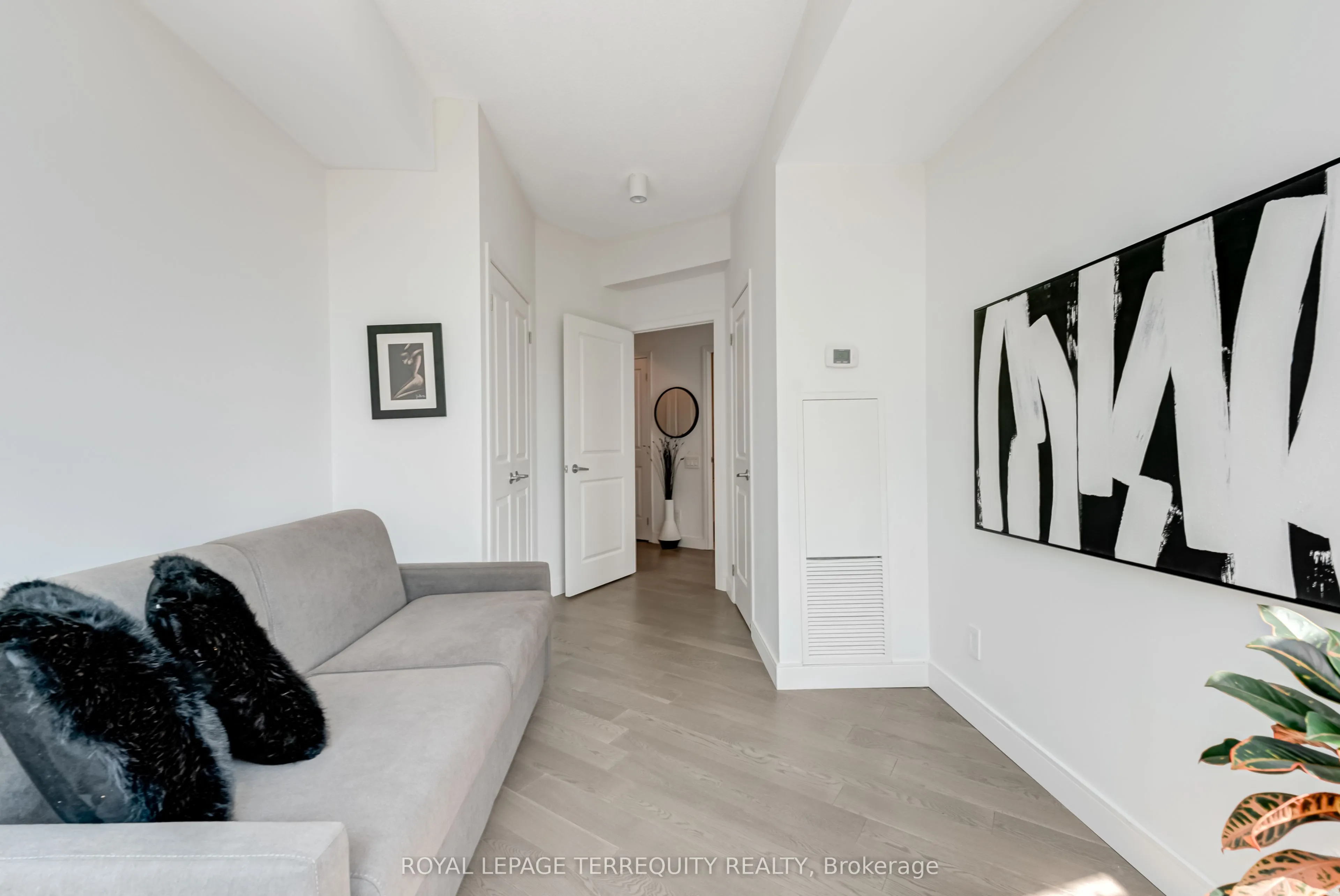 15 Windermere Avenue, #1210