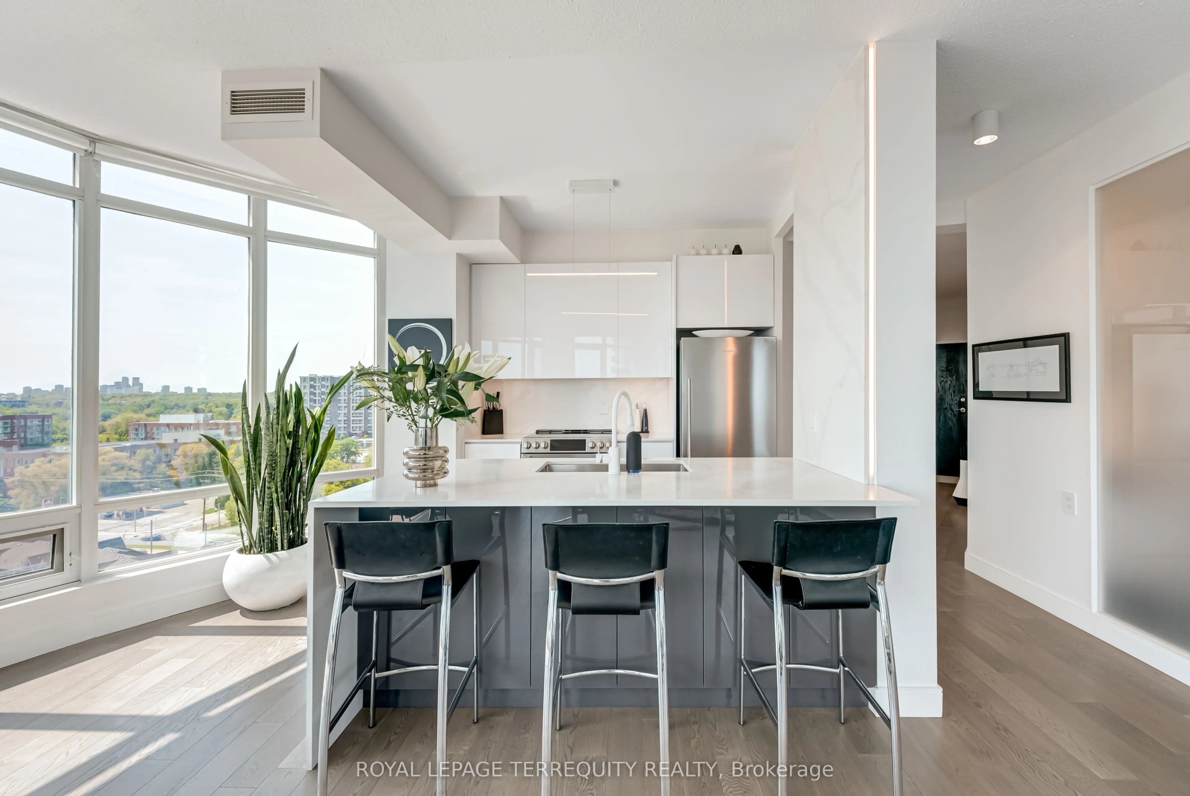 15 Windermere Avenue, #1210
