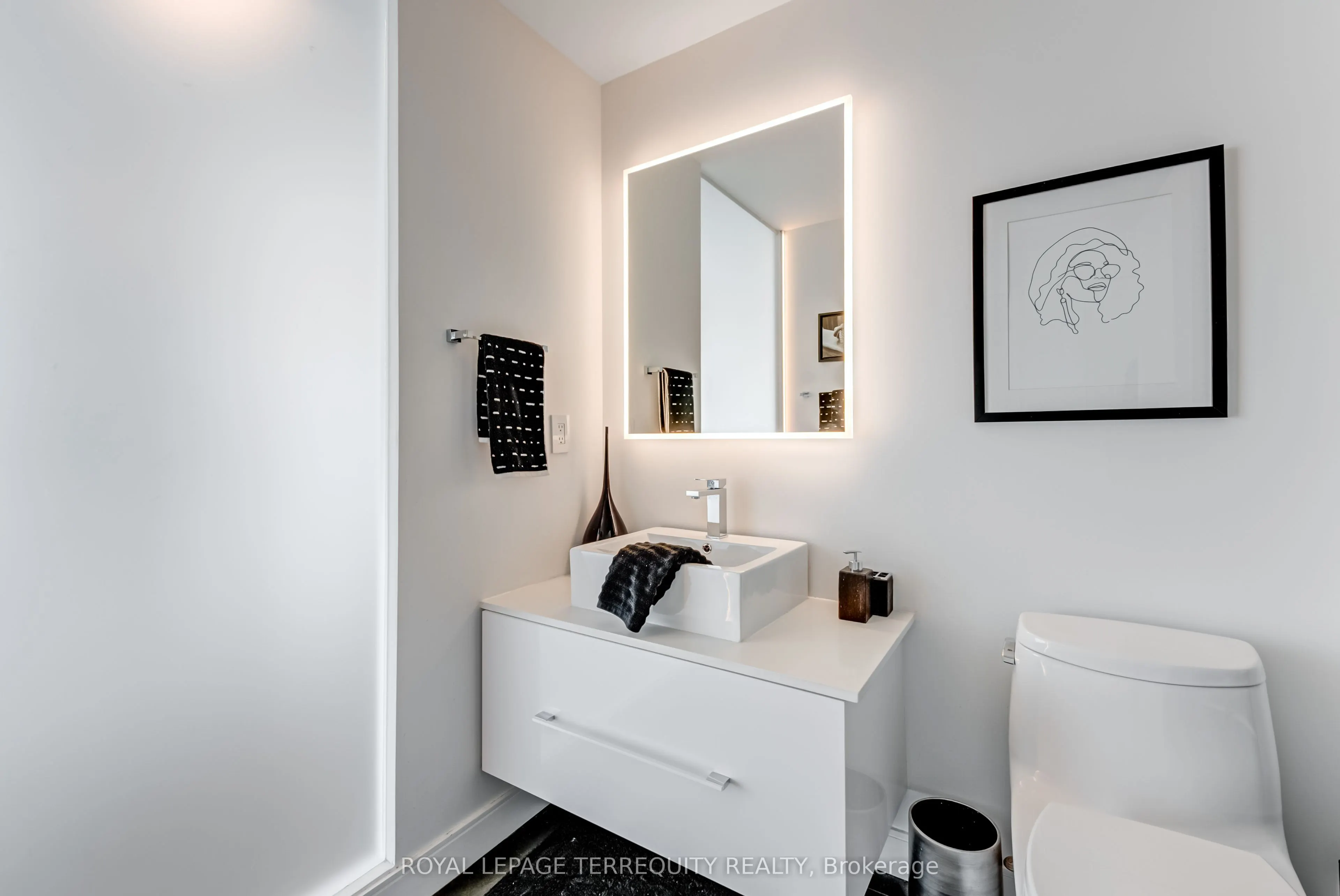 15 Windermere Avenue, #1210
