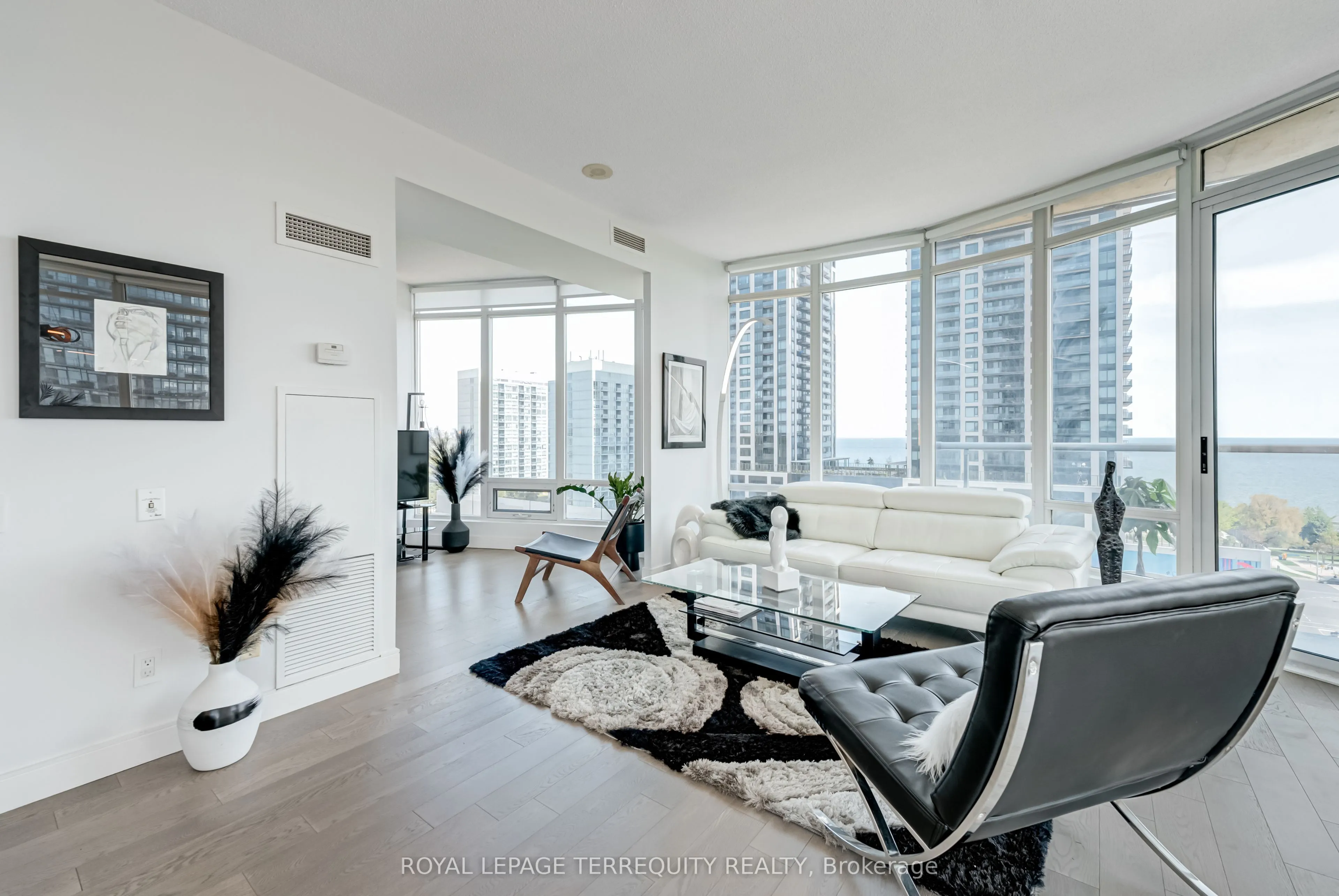 15 Windermere Avenue, #1210