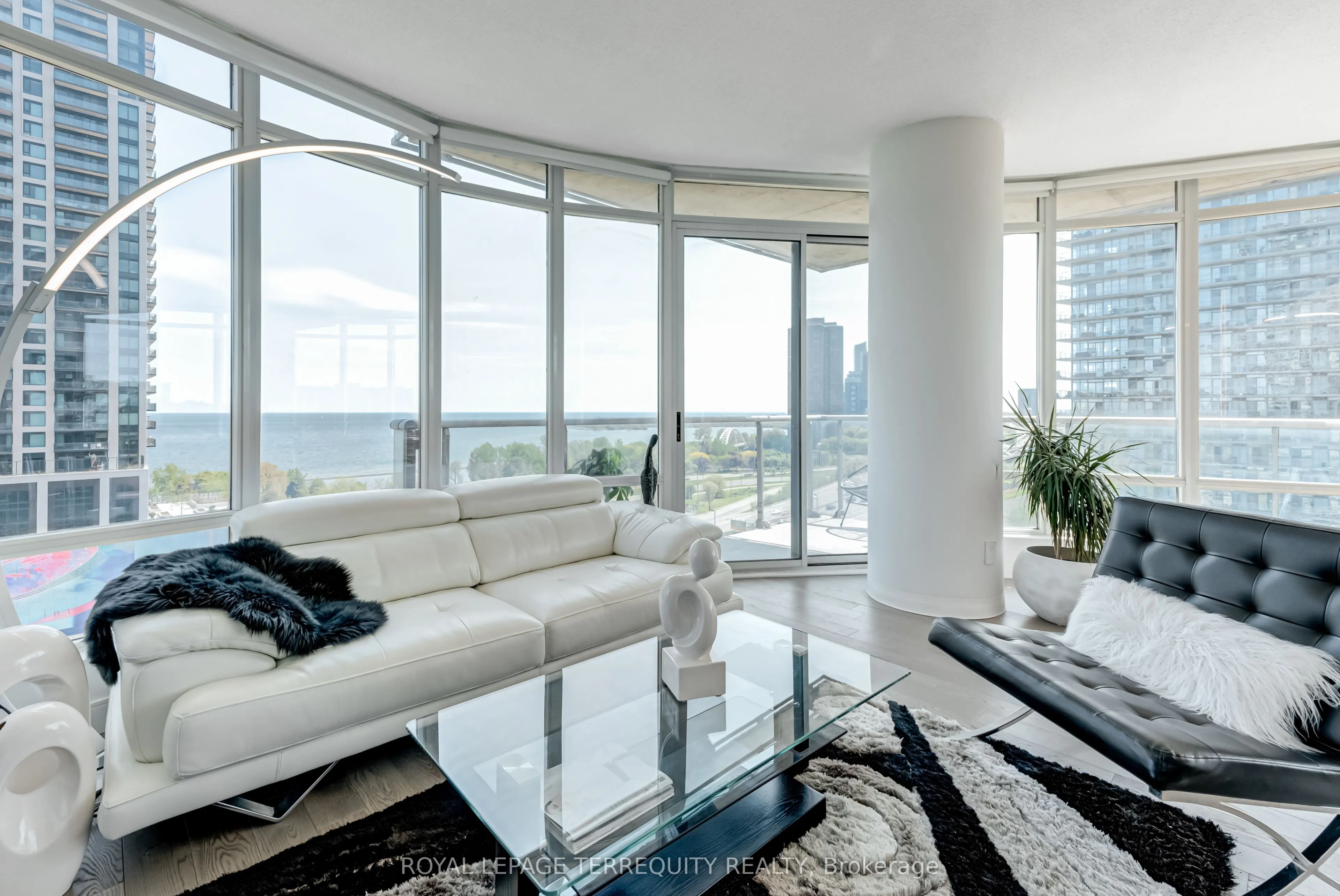 15 Windermere Avenue, #1210