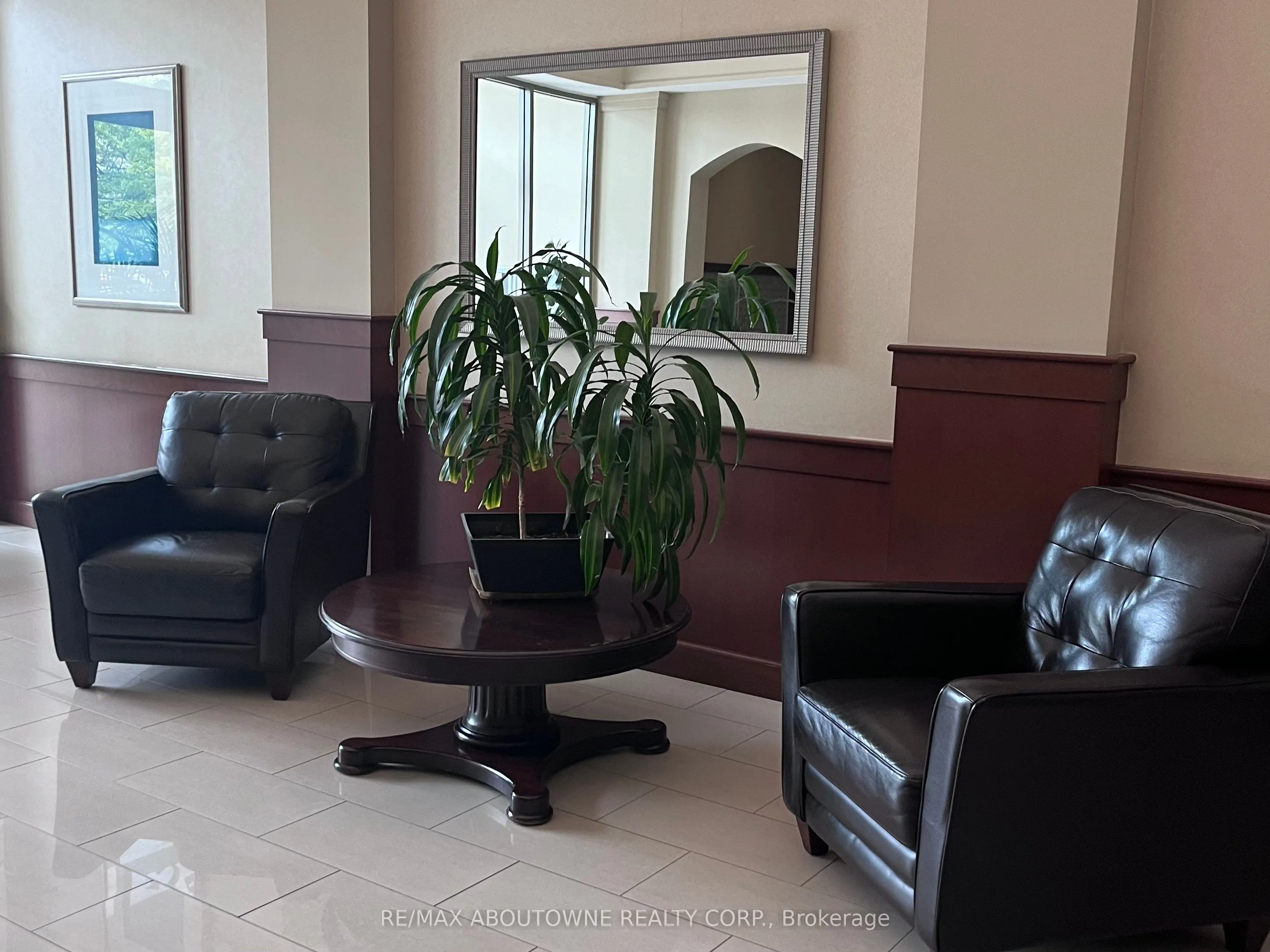 1359 Rathburn Road E, #1207