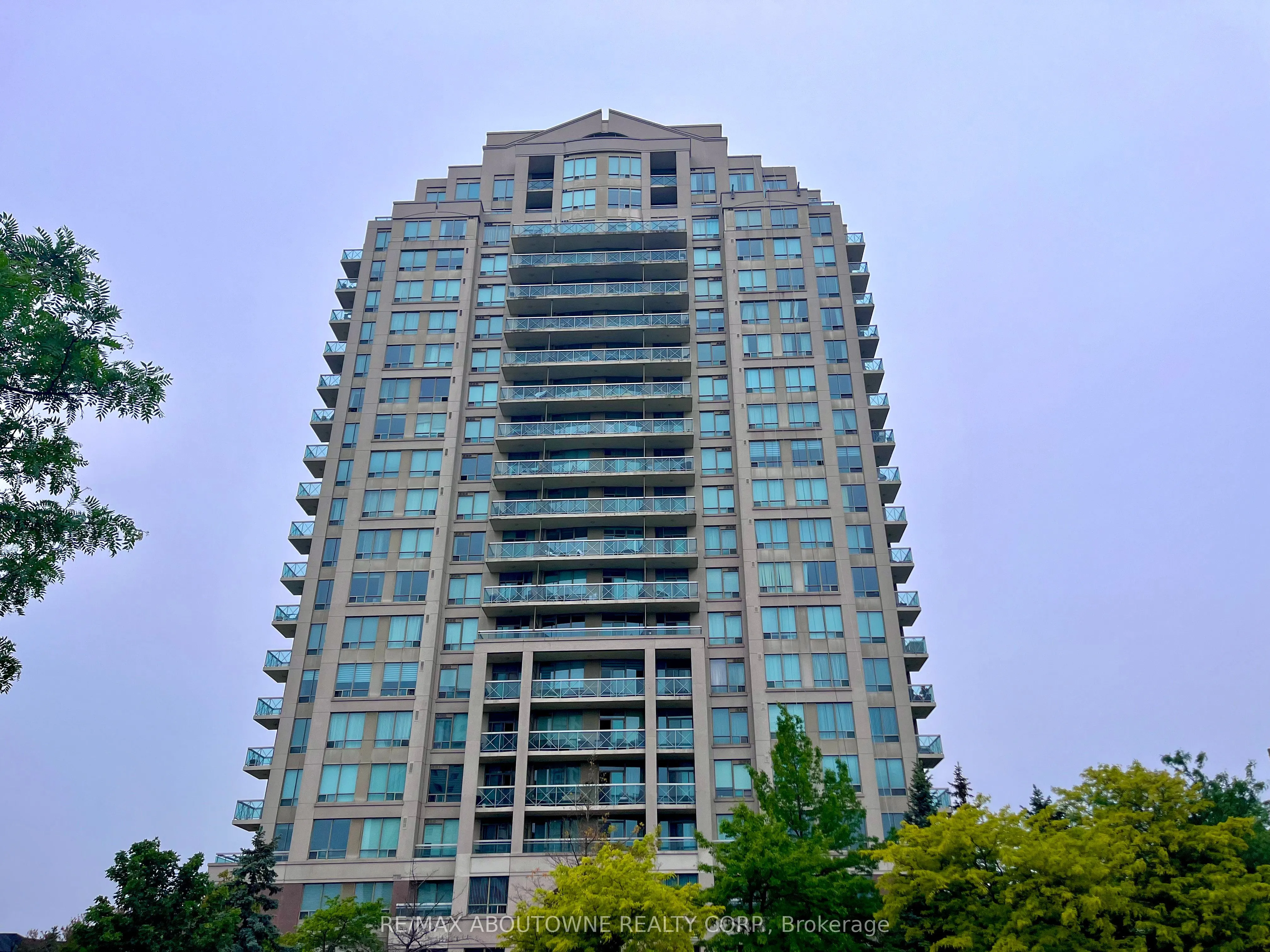 1359 Rathburn Road E, #1207