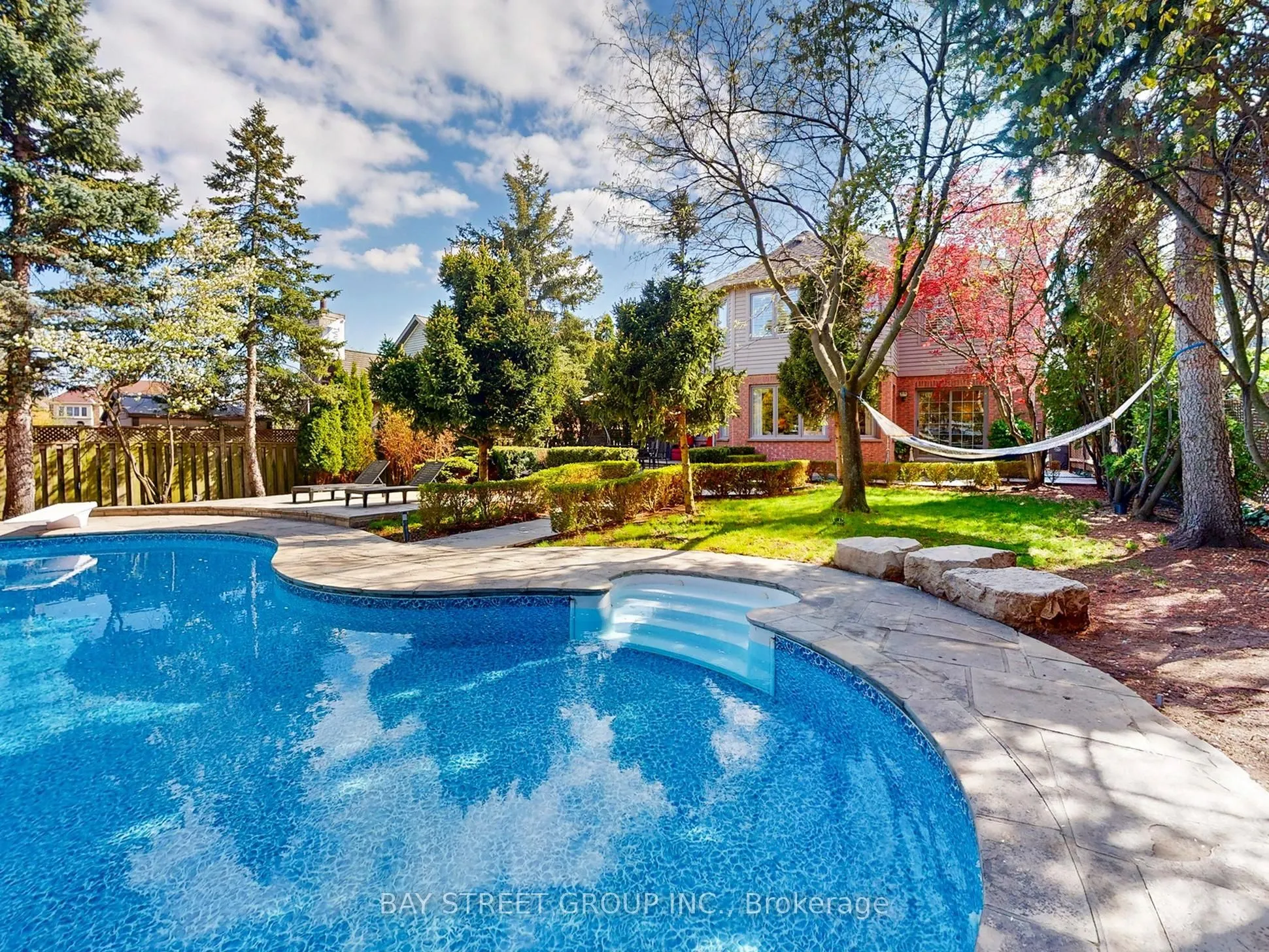 5359 Ruperts Gate Drive