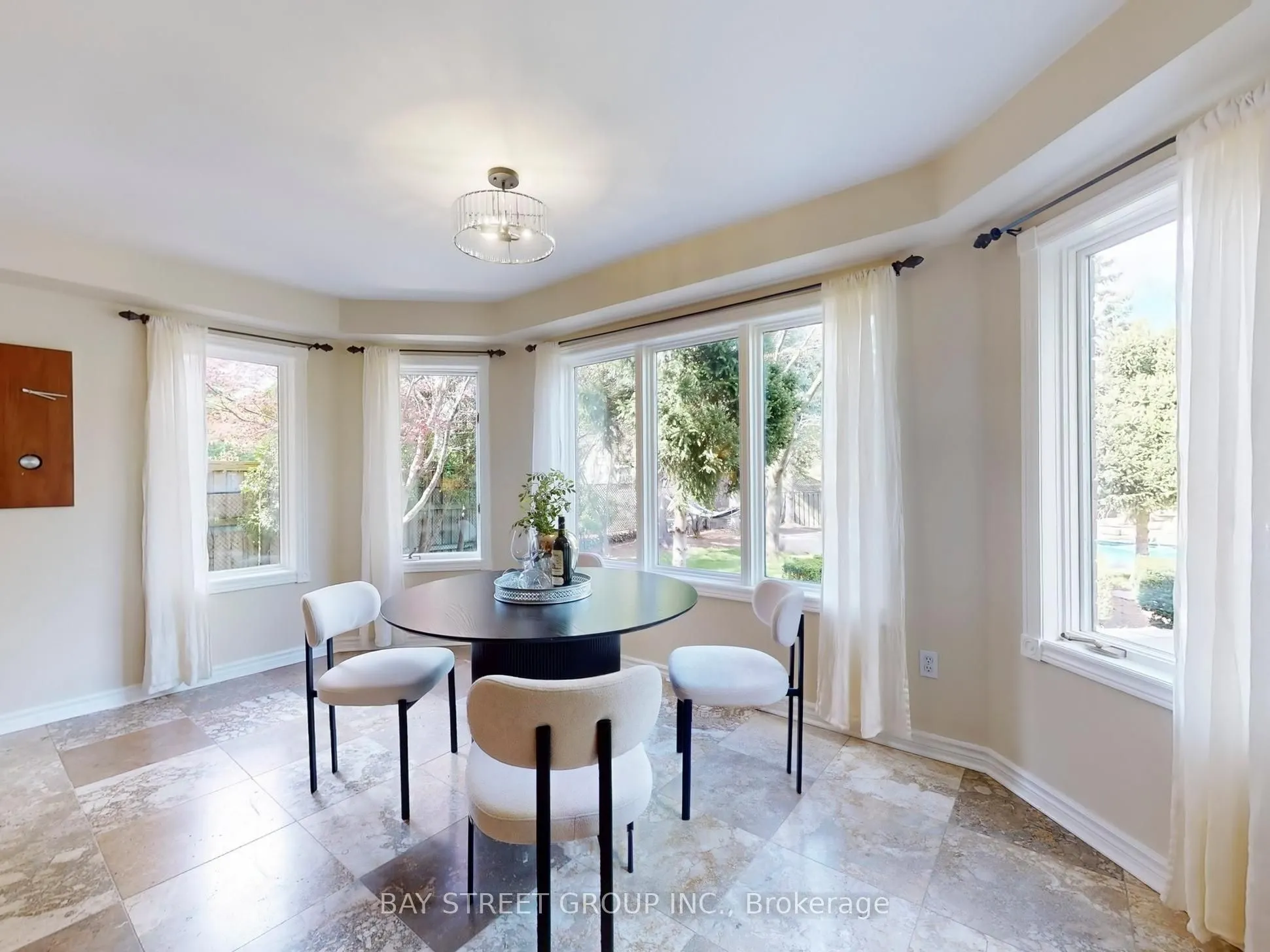 5359 Ruperts Gate Drive
