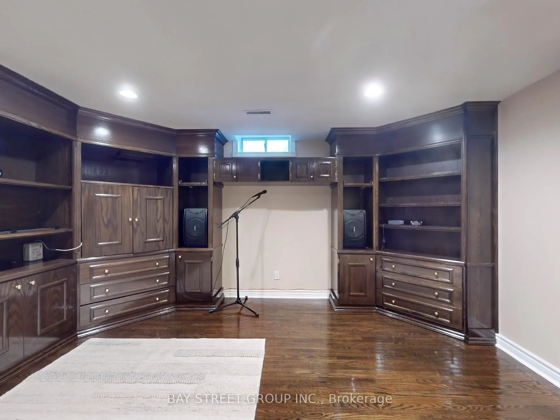 5359 Ruperts Gate Drive