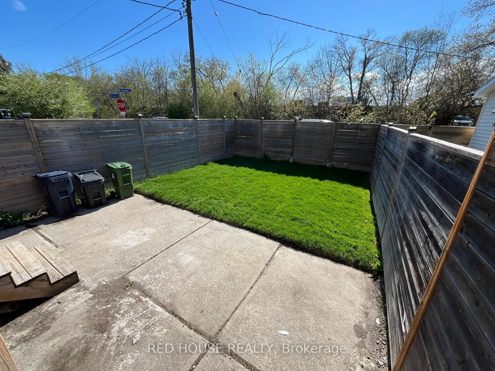 2 Hilldale Road